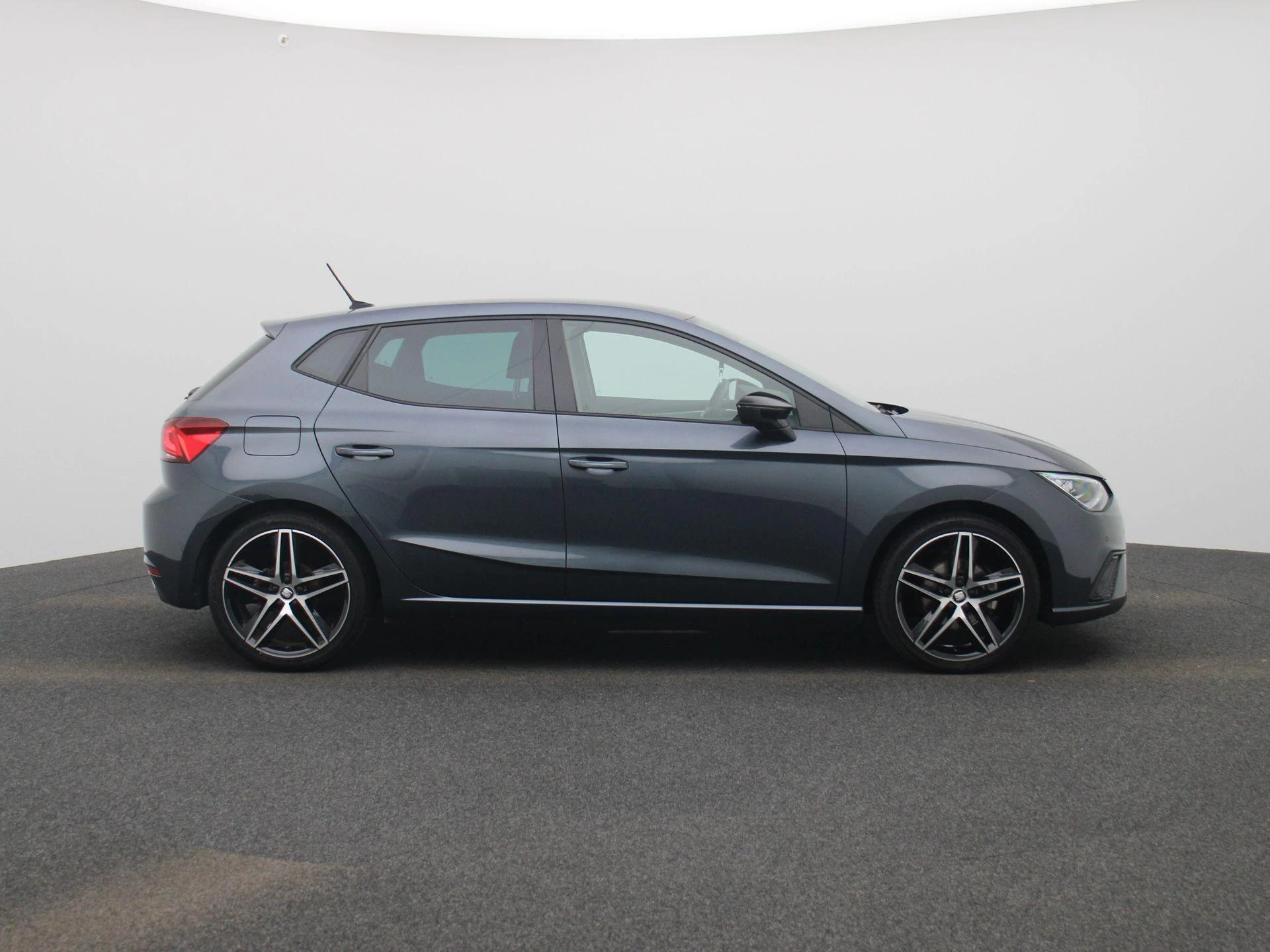 SEAT Ibiza 1.0 TSI FR Business Intense Plus