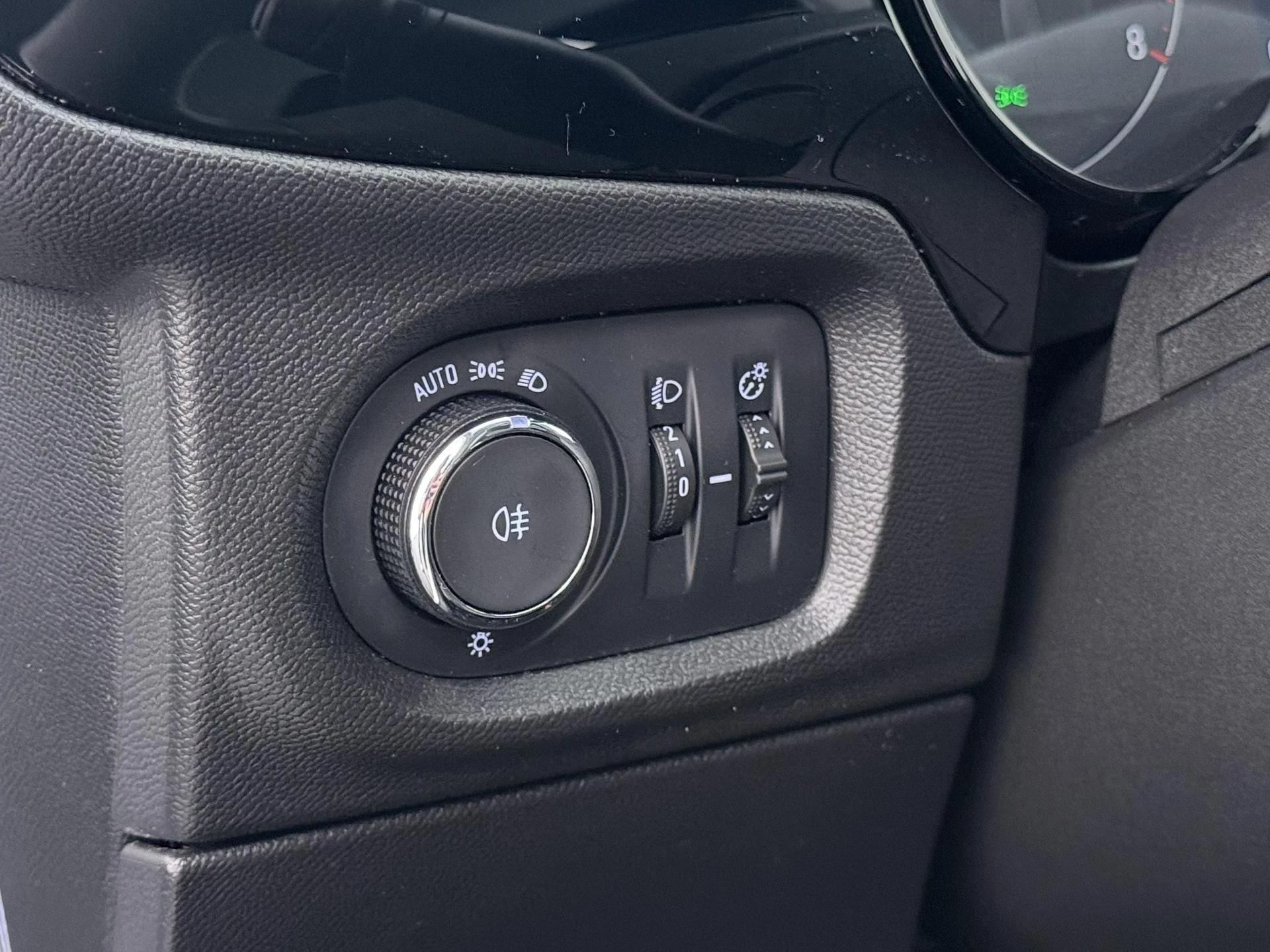 Opel-Corsa-image-12