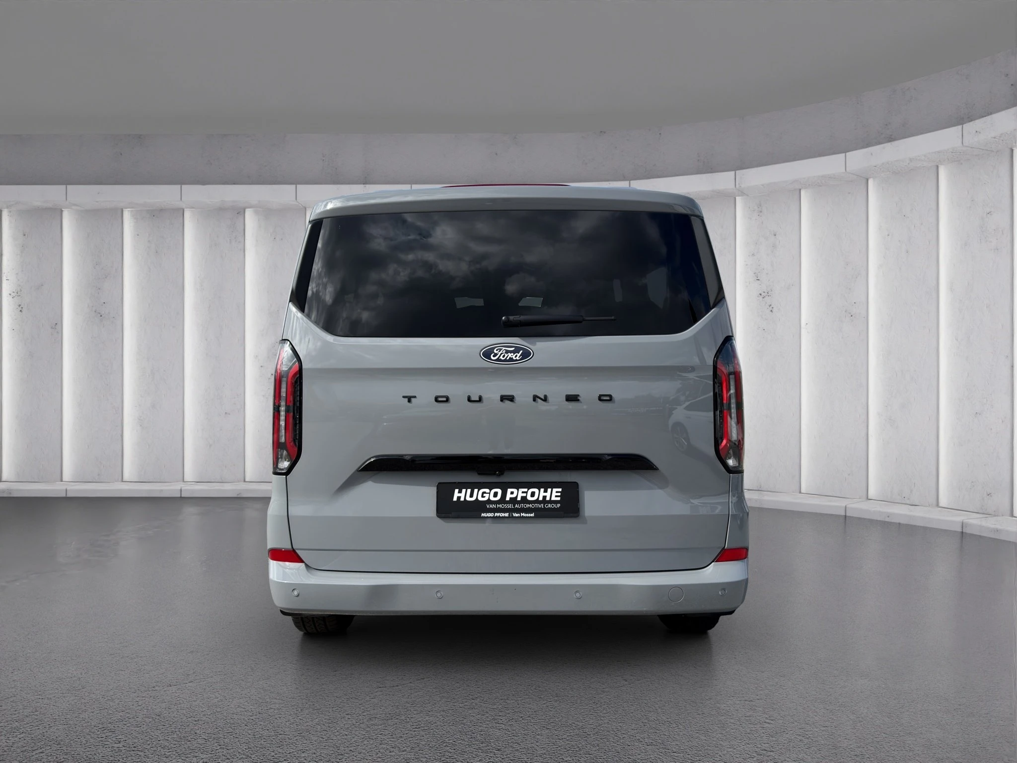 Ford-Tourneo Custom-image-3