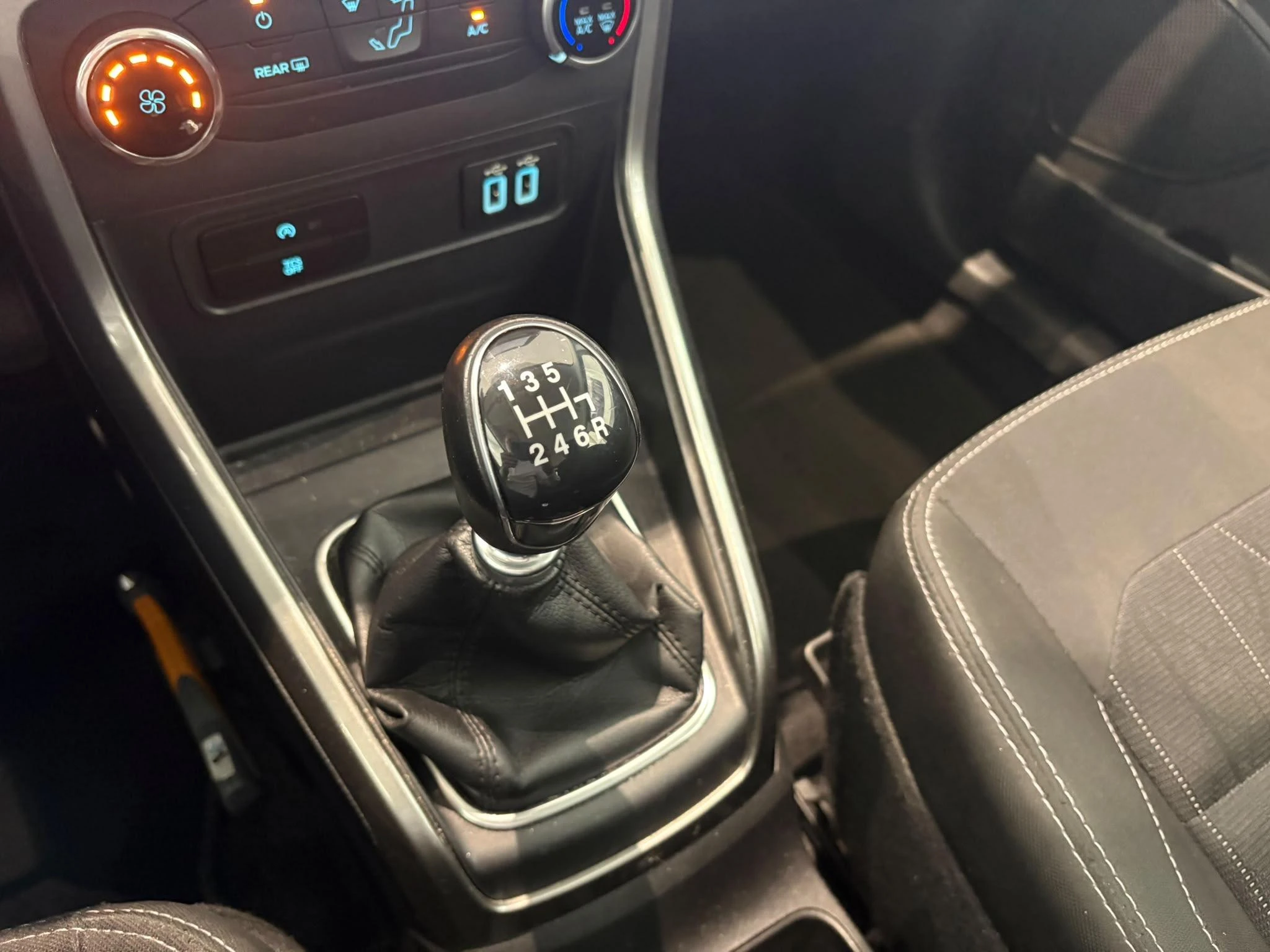 Ford-EcoSport-image-17