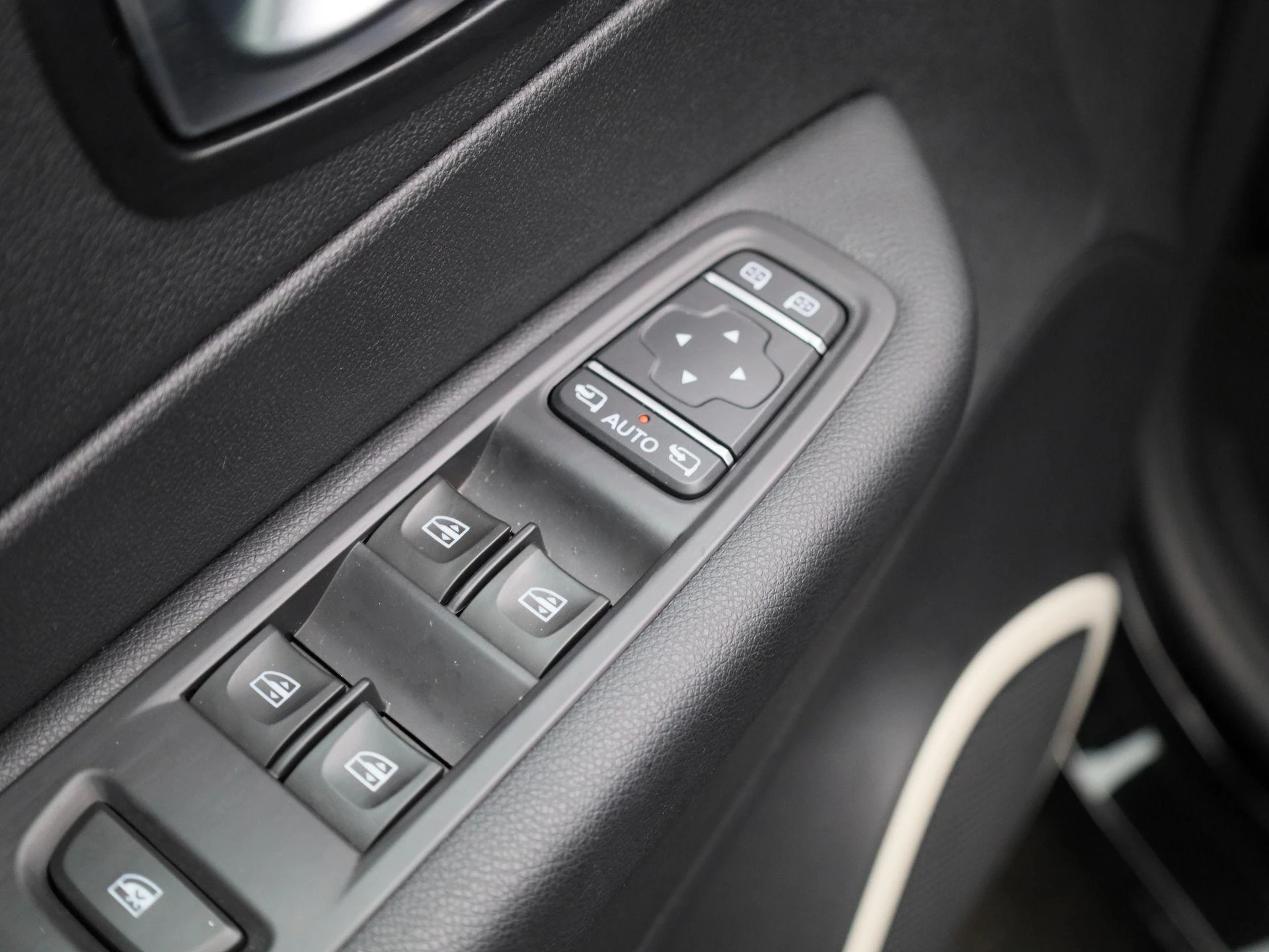Renault-Captur-image-29