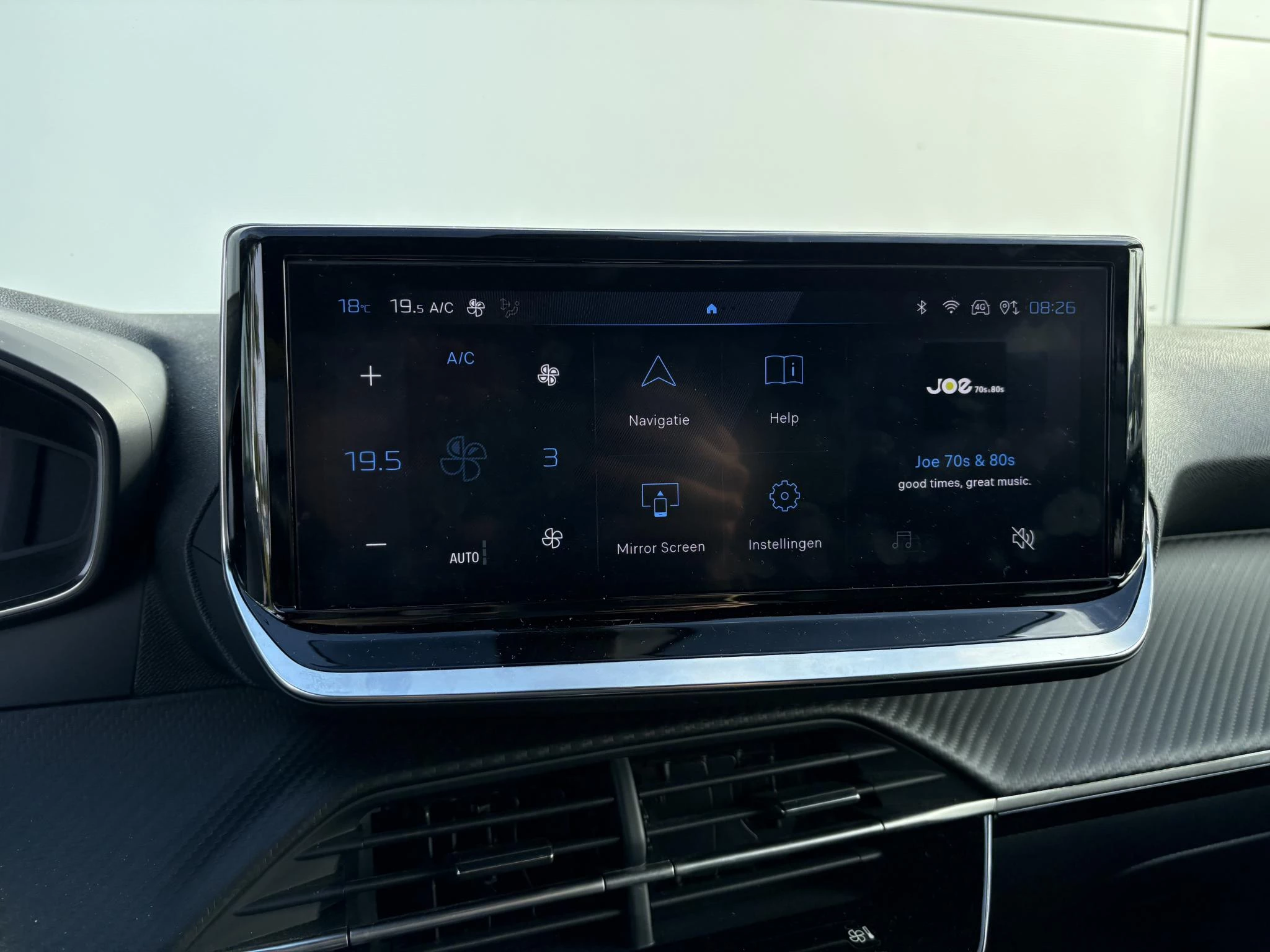 Peugeot-2008-image-16