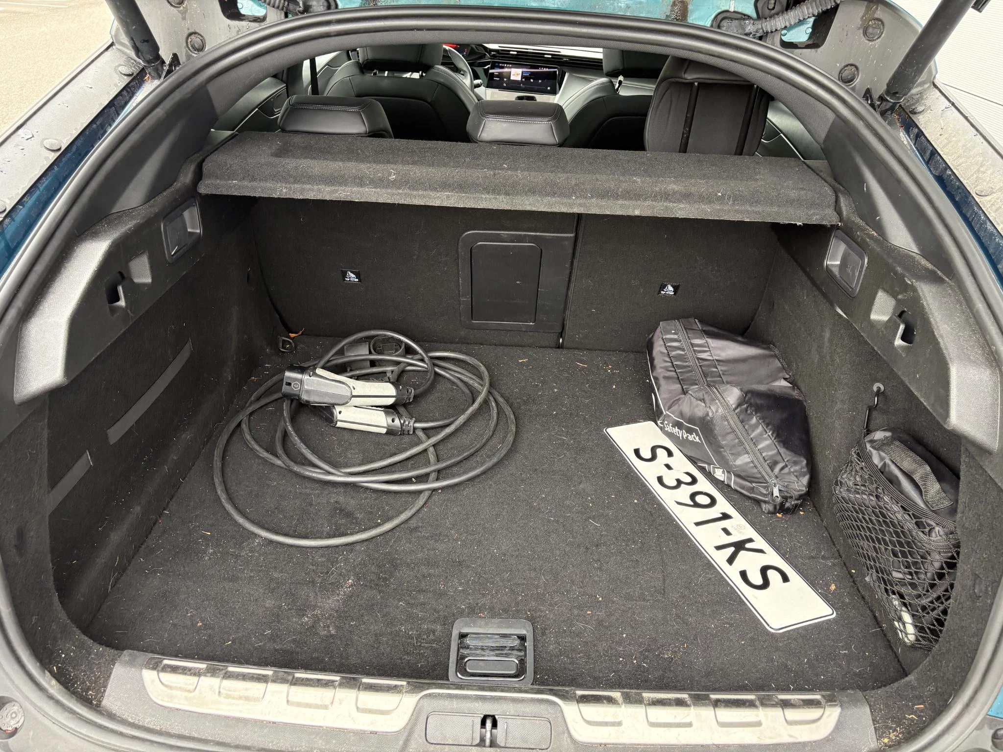 Peugeot 408 1.6 HYbrid GT 225 EAT8 First Edition
