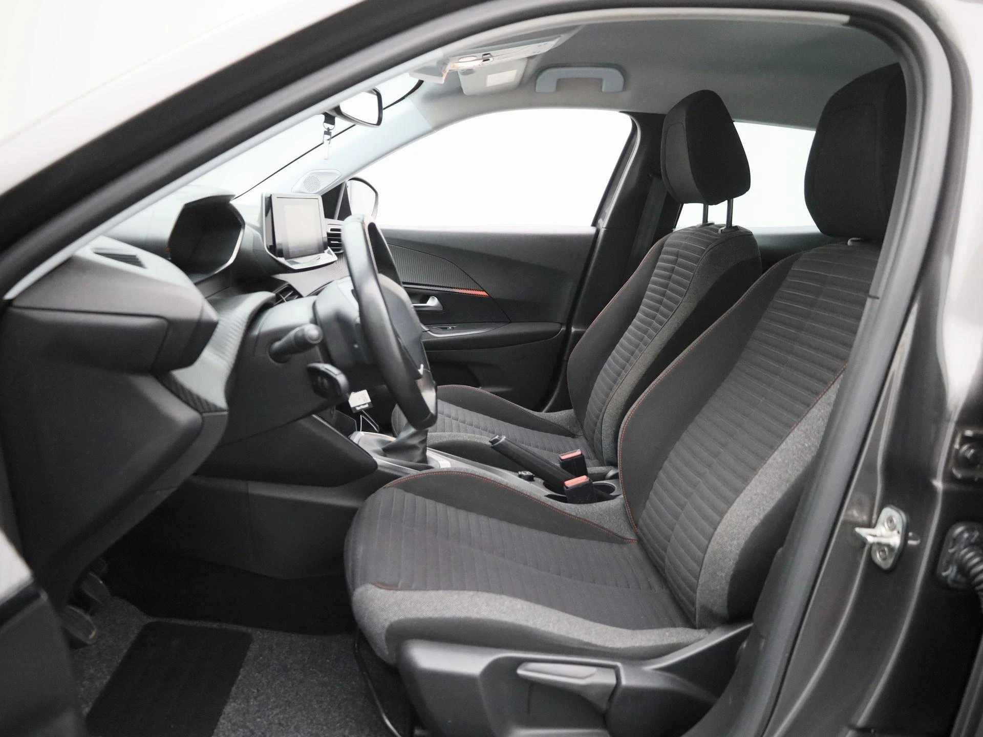 Peugeot-2008-image-9