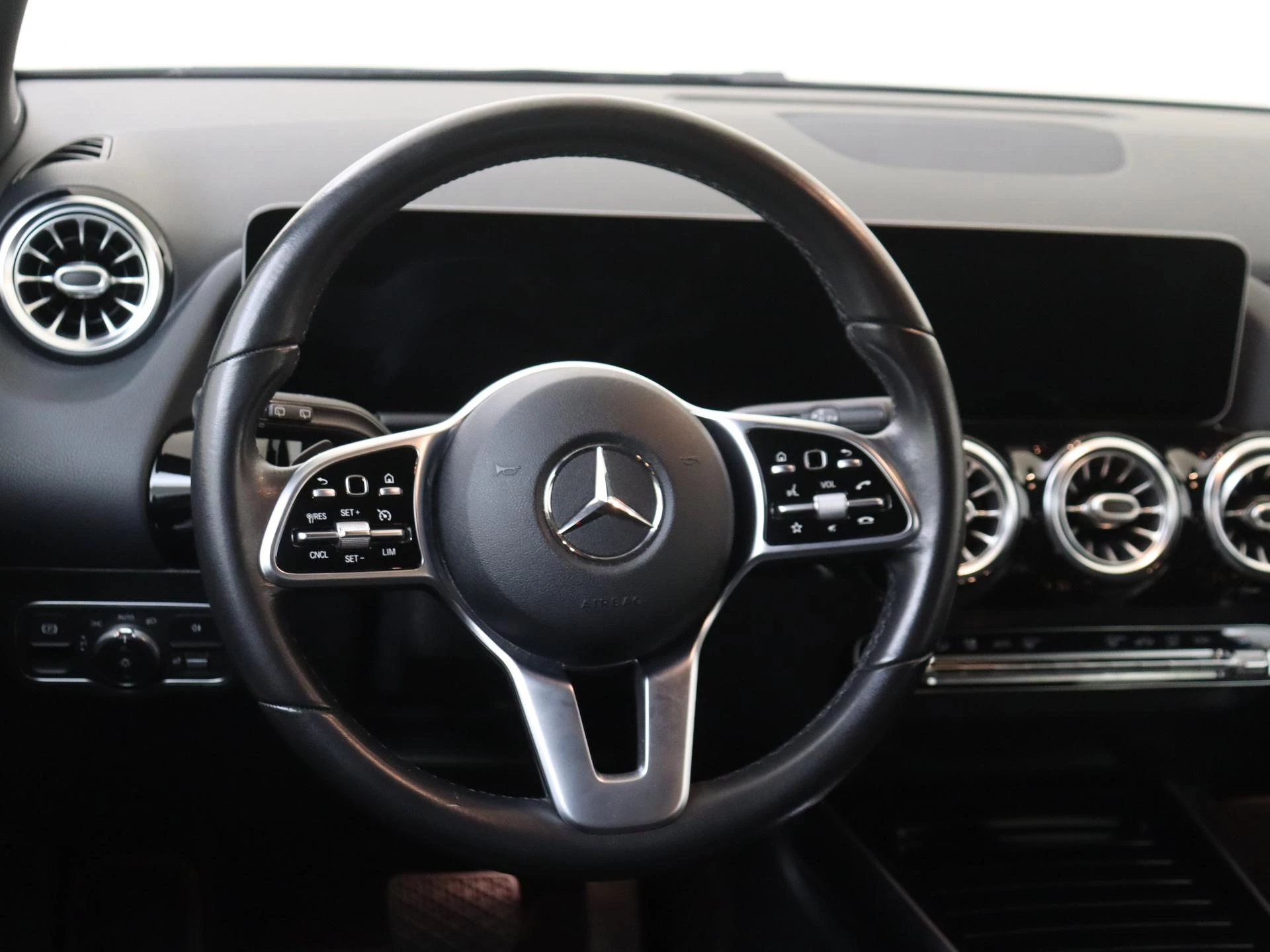 Mercedes-Benz B-Klasse 180 Launch Edition Premium
