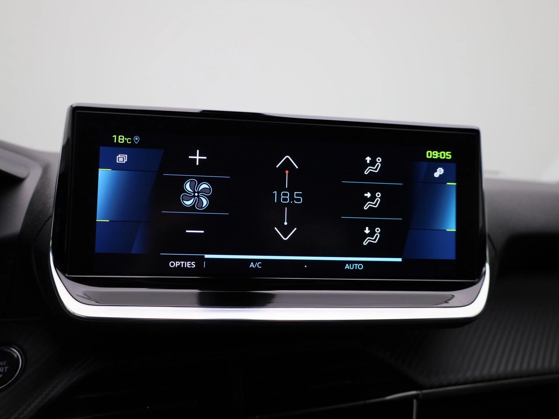 Peugeot-e-2008-image-20