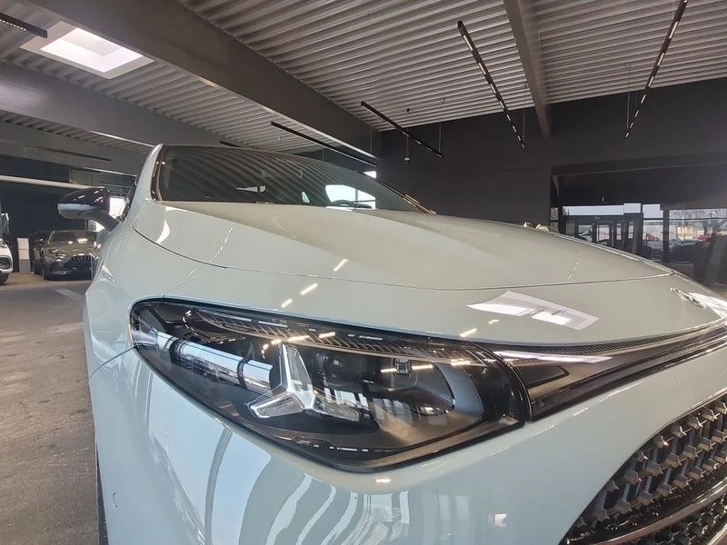 Mercedes-Benz CLA 200 AMG NIGHT PANO WINTER-PAK MULTIBEAM 19-Z AMG Line