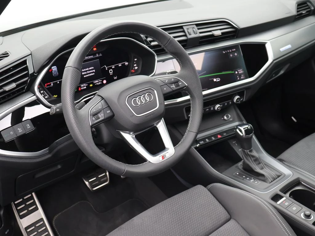 Audi-Q3-image-18