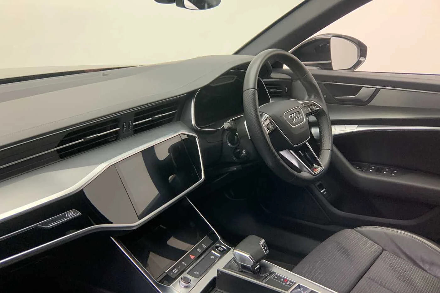 Audi-A6-image-19