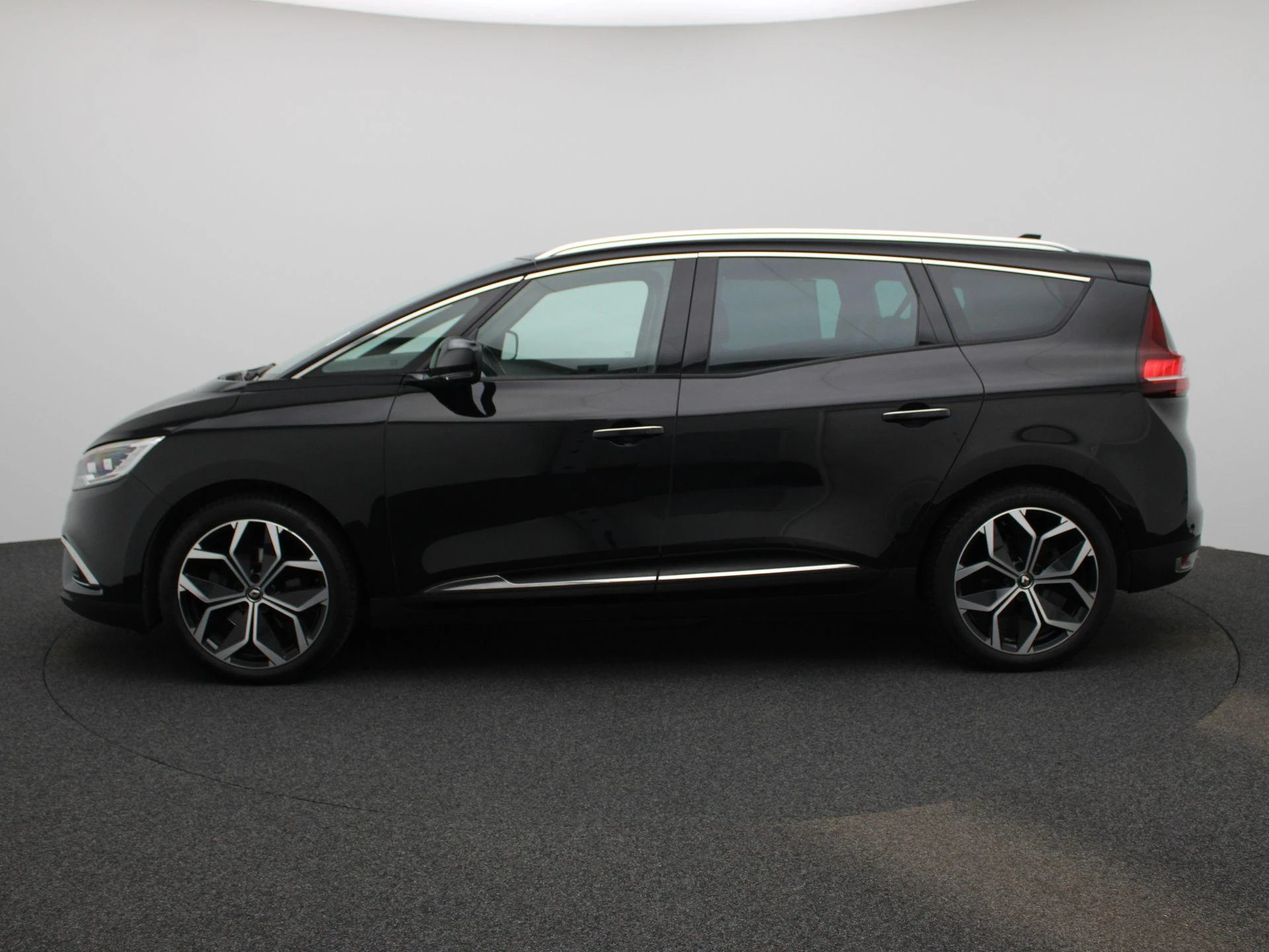 Renault Grand Scénic TCe 140 EDC GPF Black Edition 7P
