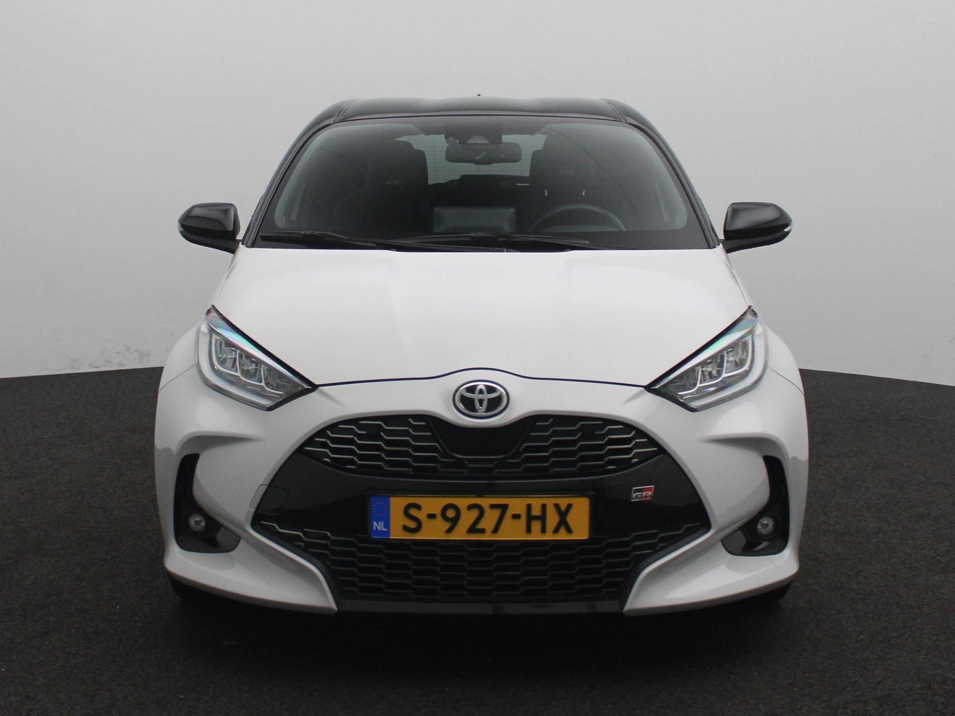 Toyota-Yaris-image-2