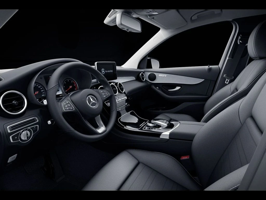Mercedes-Benz-GLC 220 d-image-8