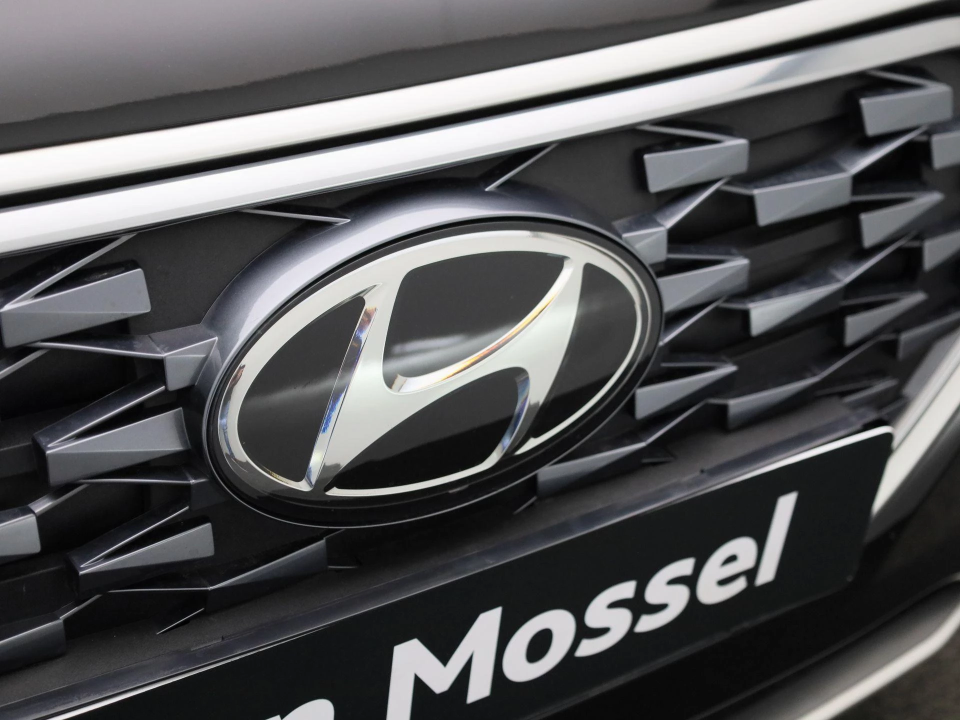 Hyundai-IONIQ-image-33