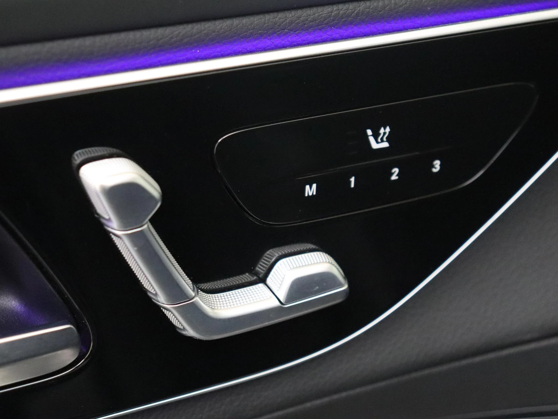 Mercedes-Benz-GLC-image-24