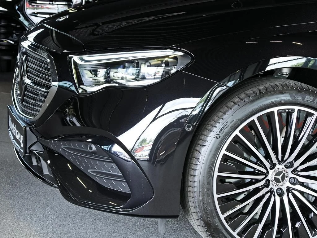 Mercedes-Benz-E-Klasse 300 de-image-3