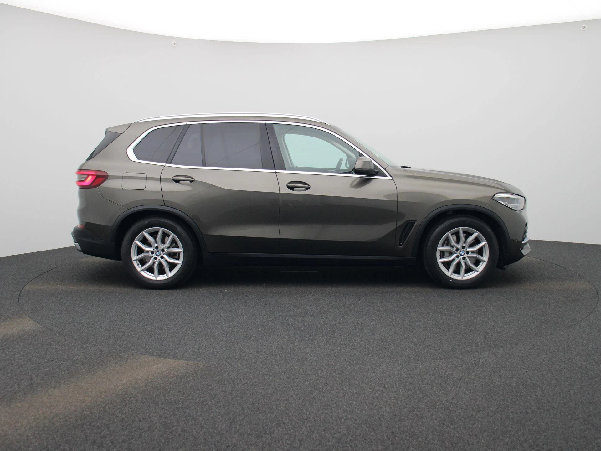 BMW-X5-image-5