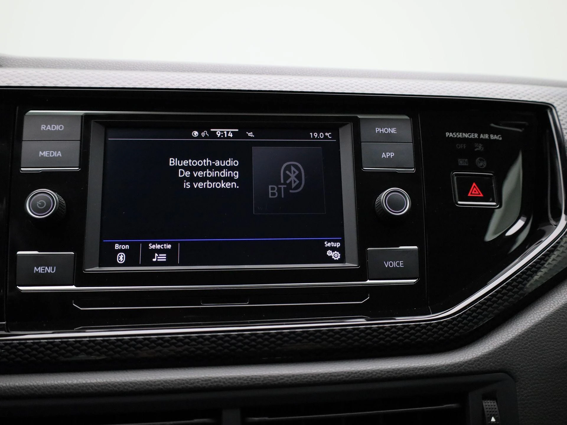 Volkswagen-Polo-image-19