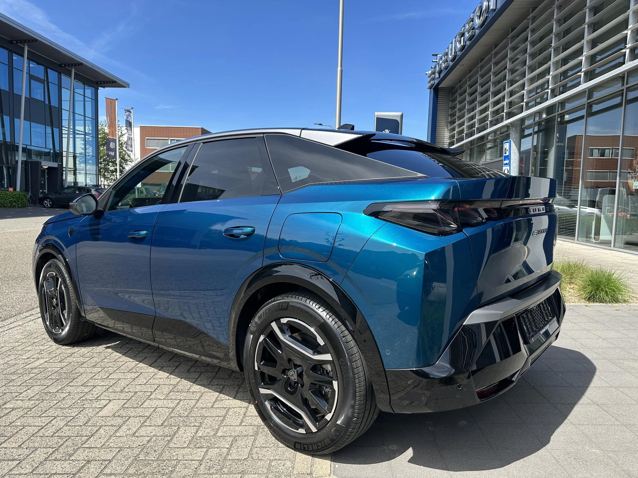 Peugeot-e-3008-image-5