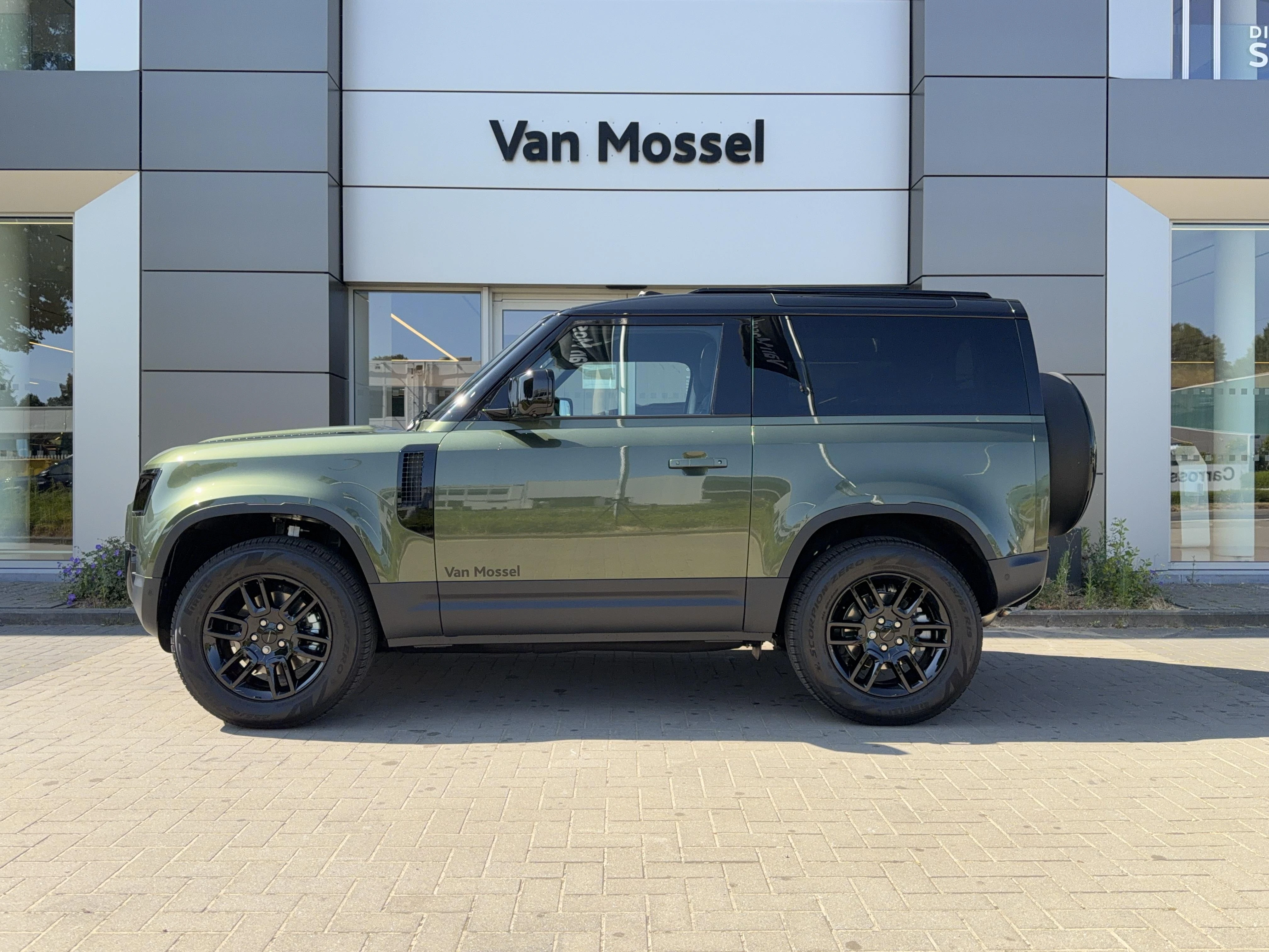 Land Rover Defender 90 D250 S