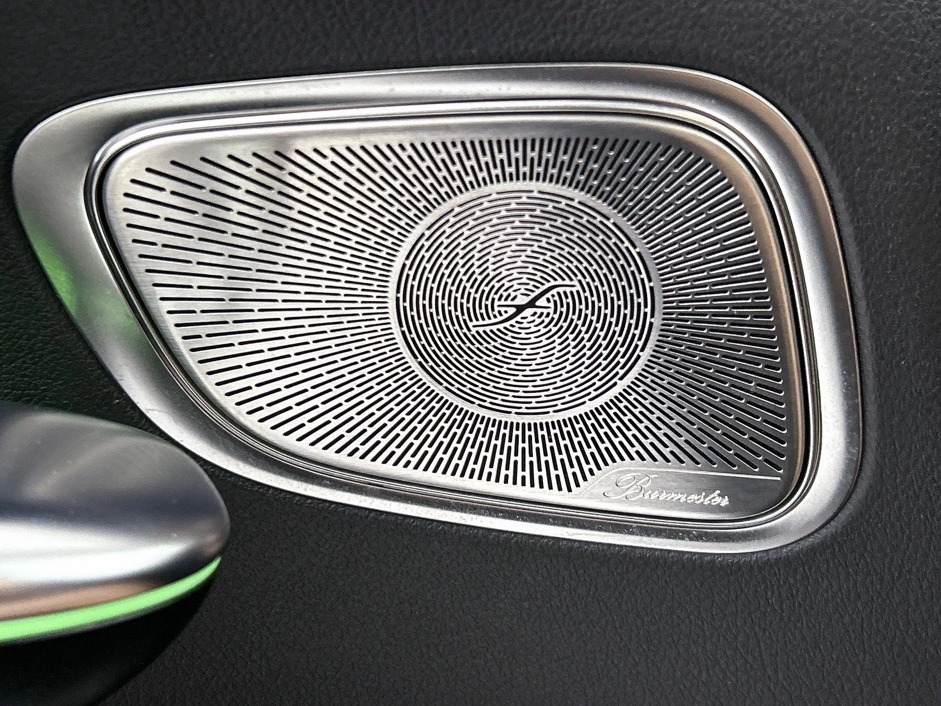 Mercedes-Benz-GLC-image-20