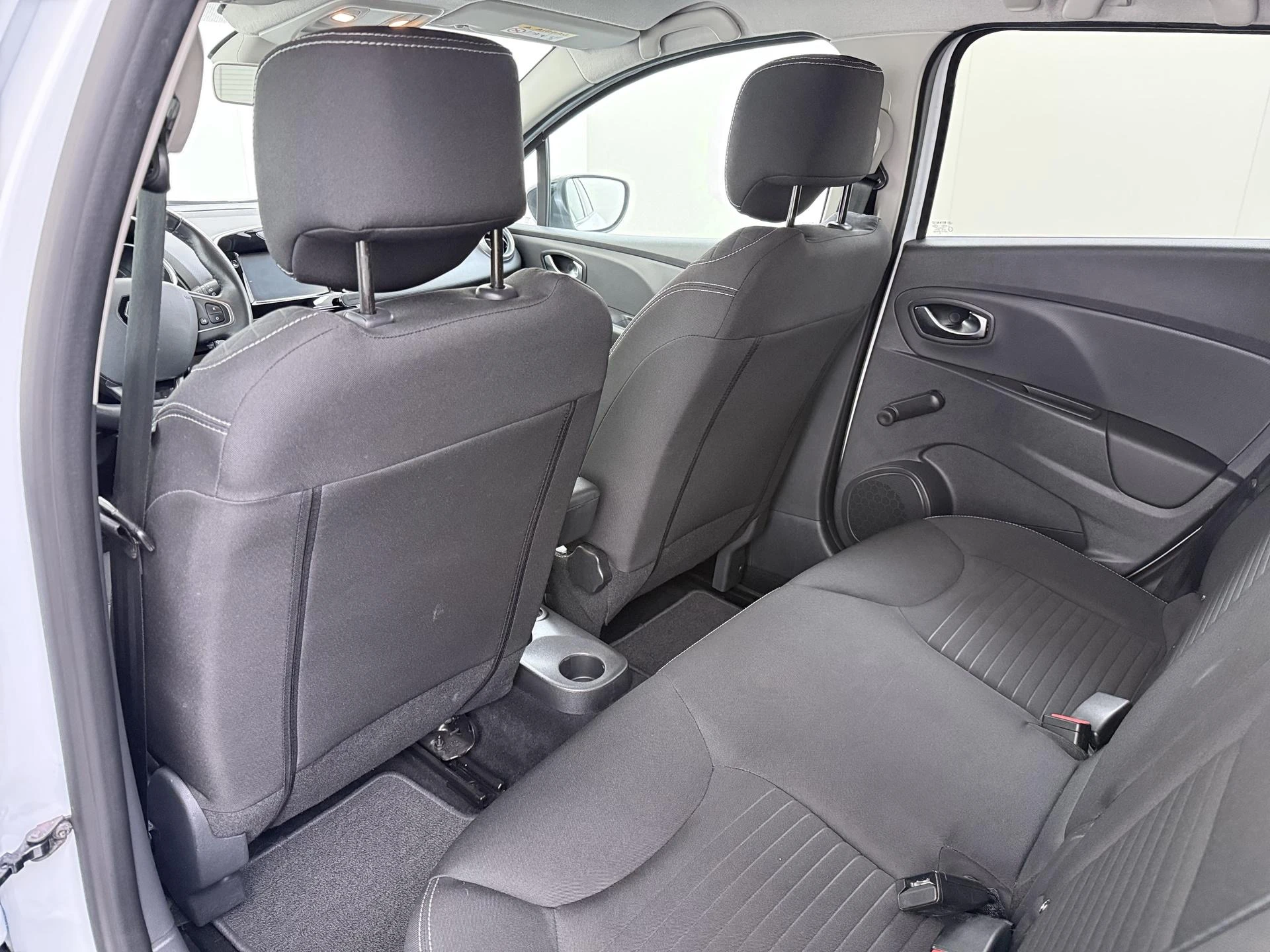 Renault-Clio-image-12