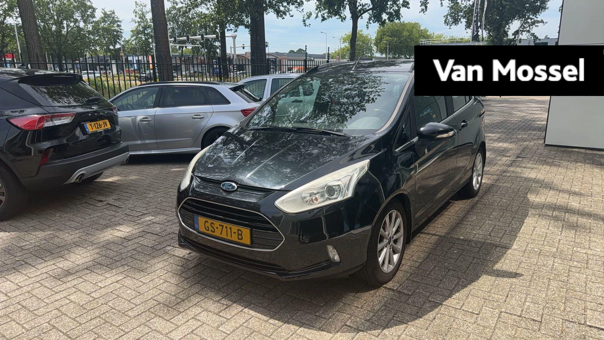 Ford-B-MAX-image-0