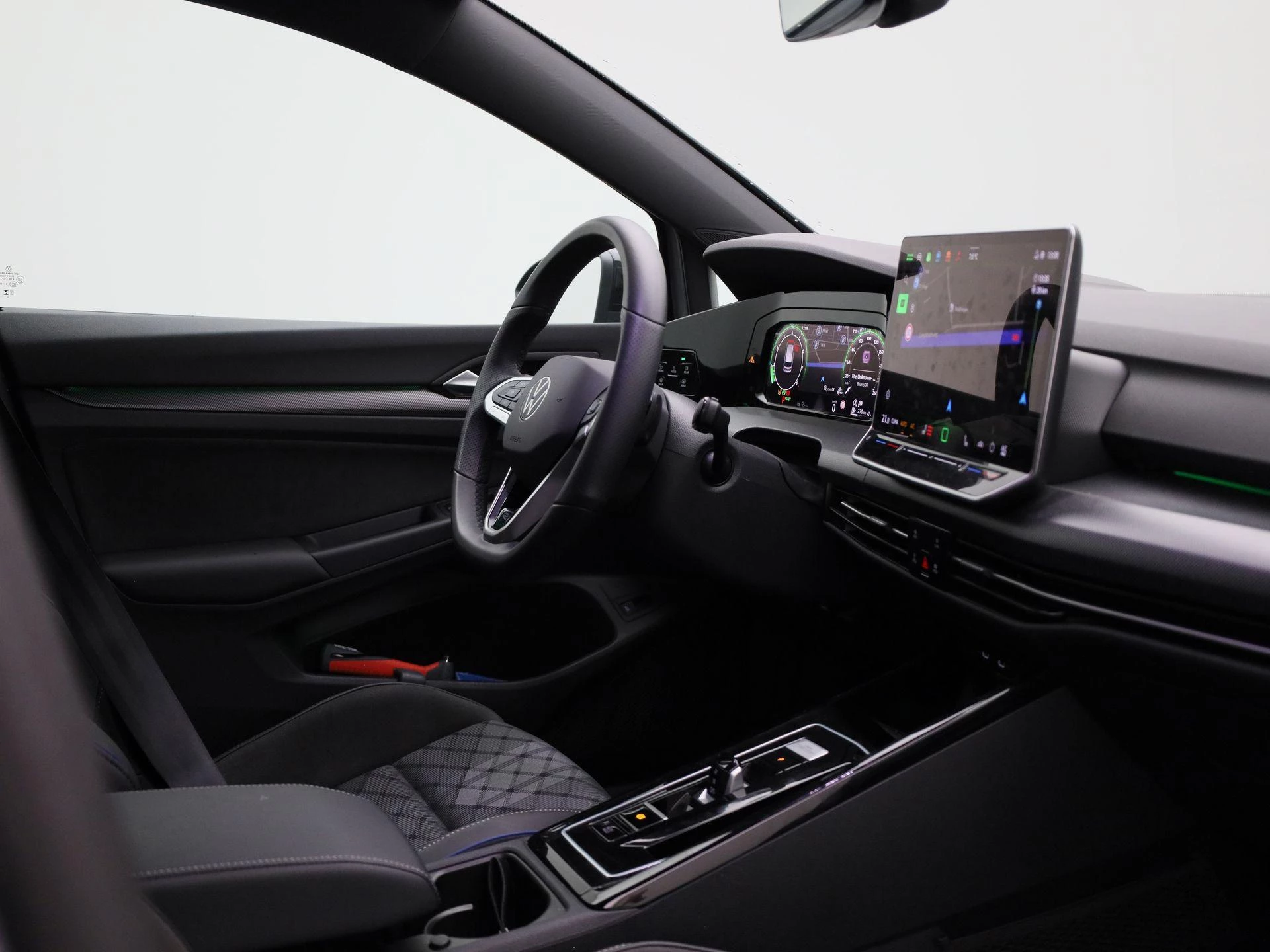 Volkswagen-Golf-image-35