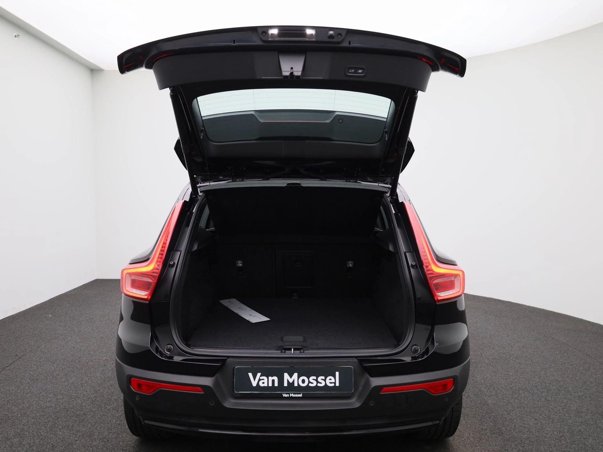 Volvo-XC40-image-10