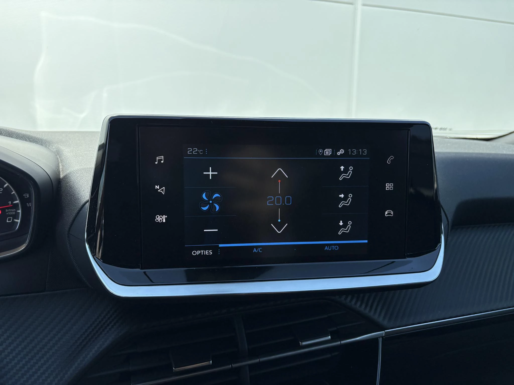 Peugeot-2008-image-20