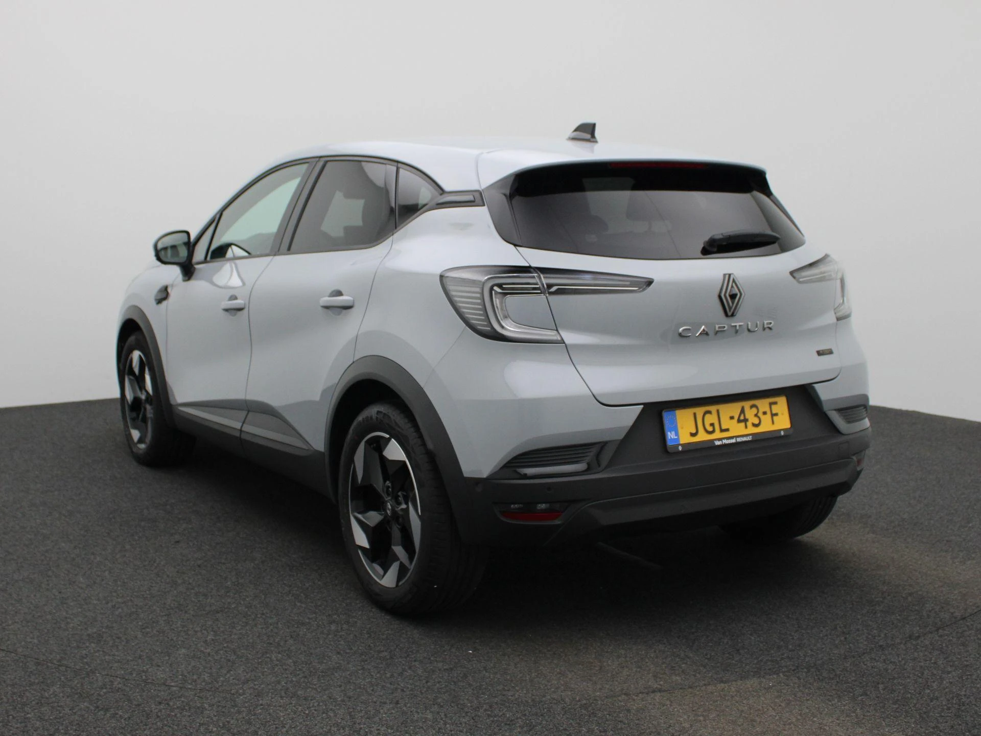 Renault-Captur-image-1