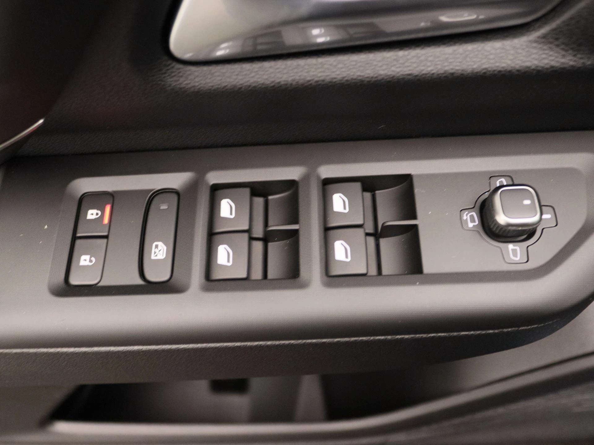 Jeep Compass First Edition 74 kWh