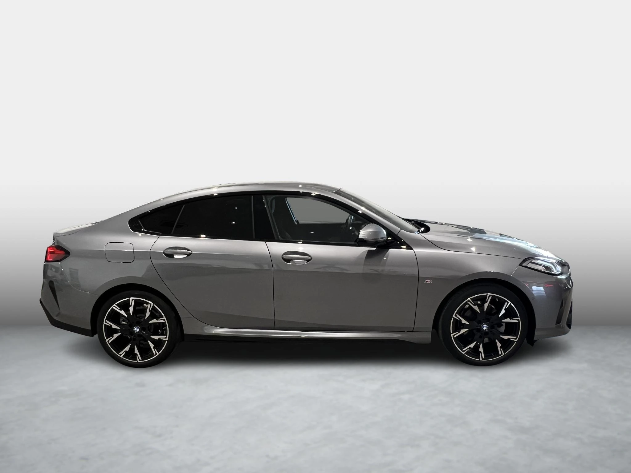 BMW-Série 2-image-4