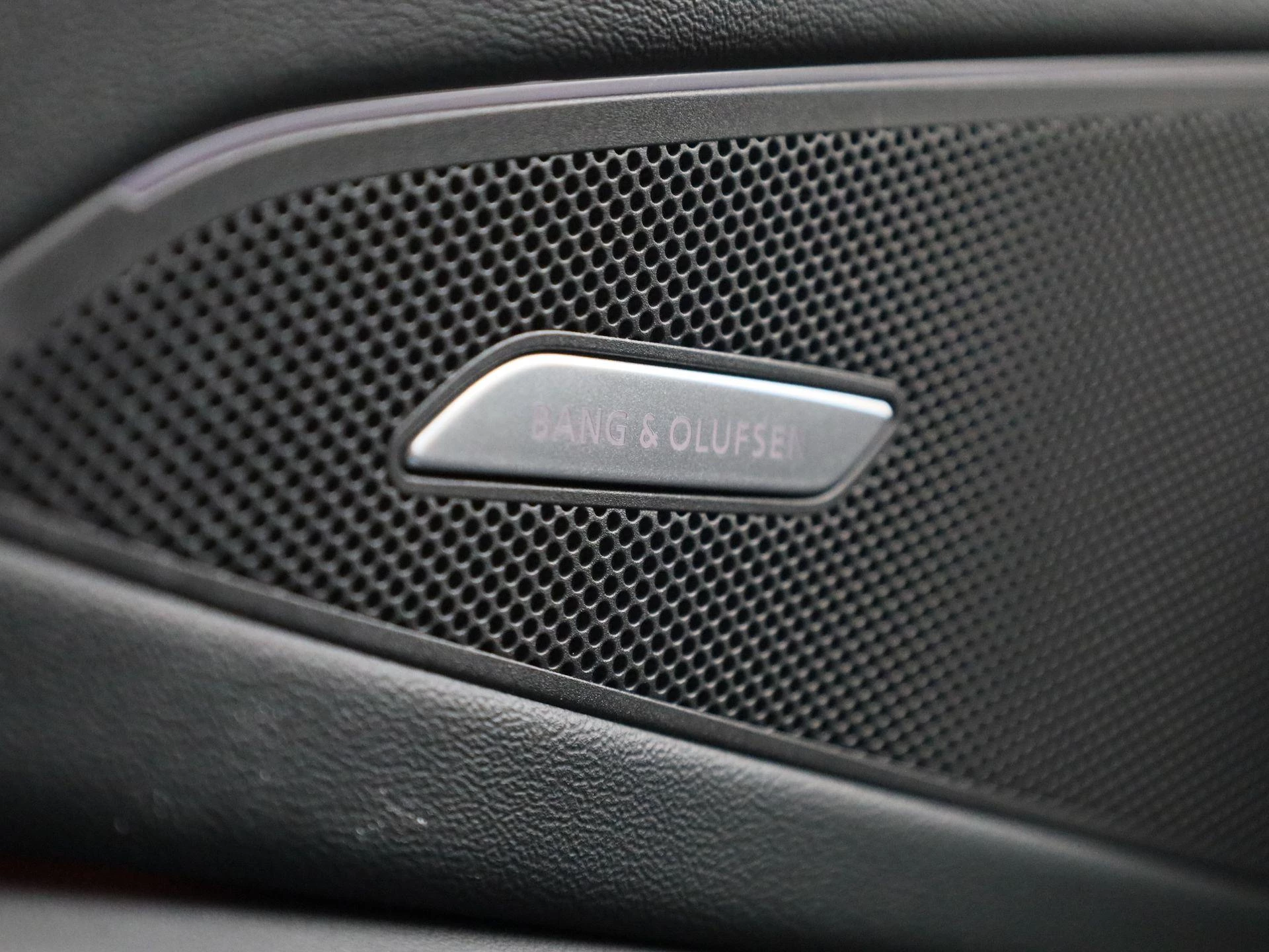 Audi-Q6 e-tron-image-41