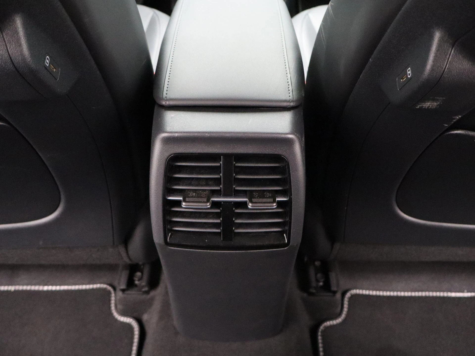 Kia-Niro-image-35