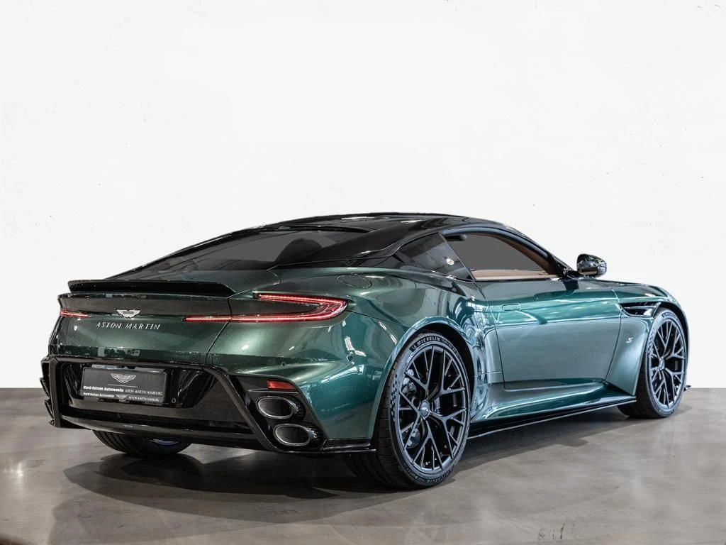 Aston Martin-DB12-image-14