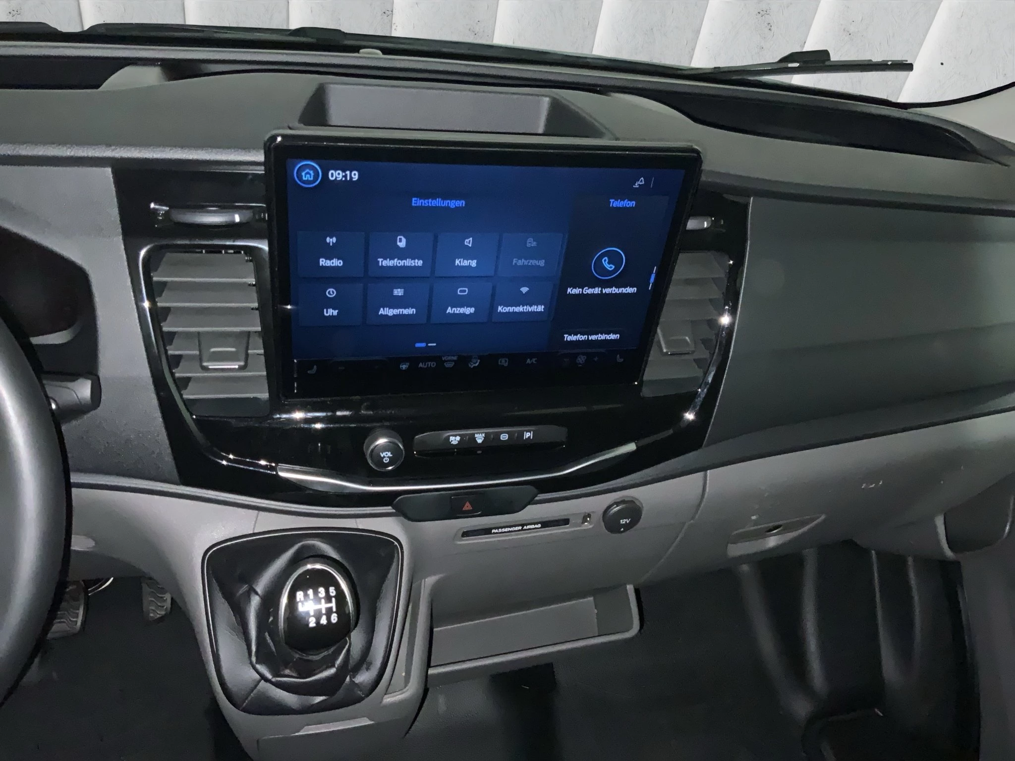 Ford-Transit-image-4