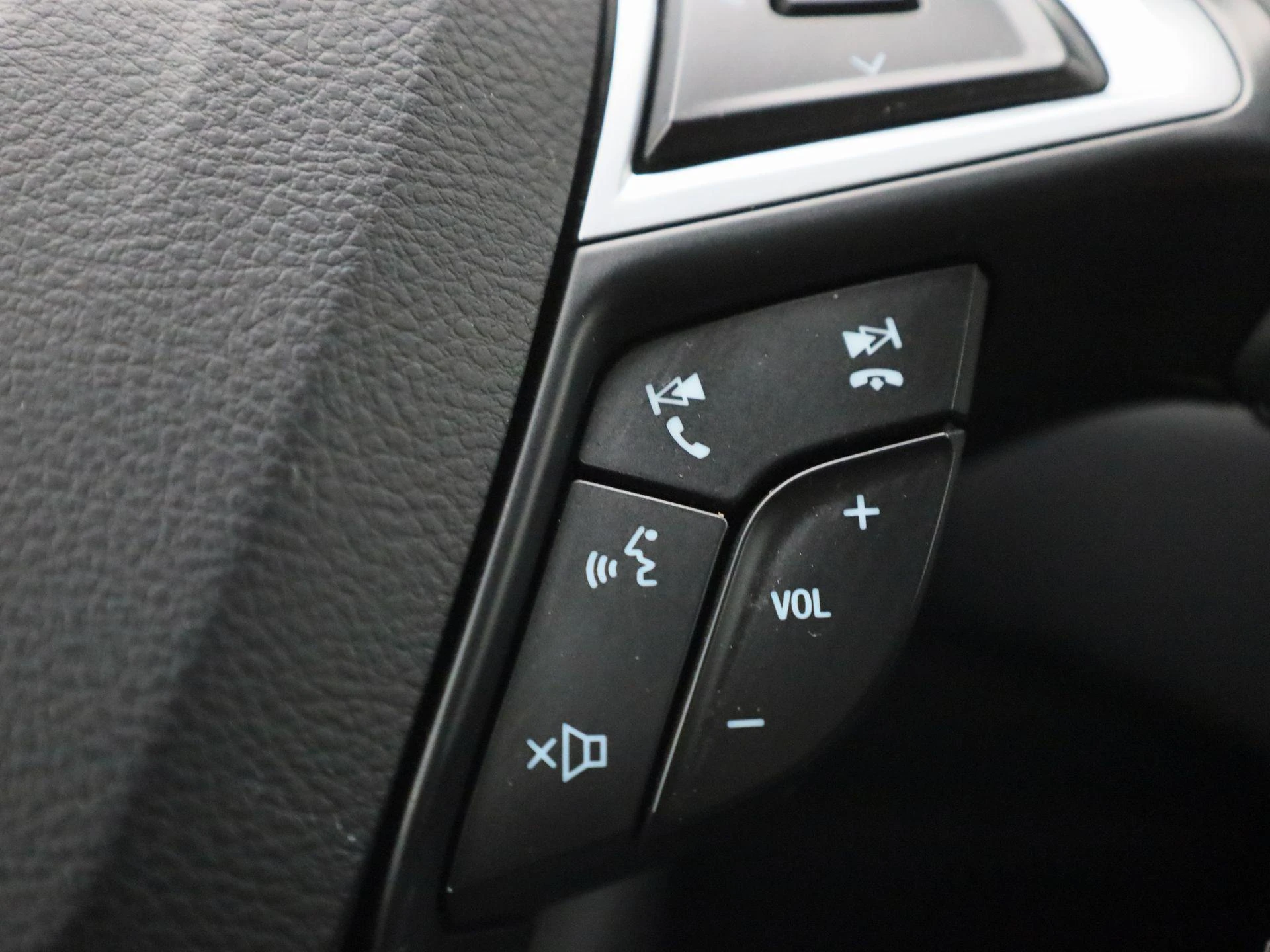 Ford-S-Max-image-24