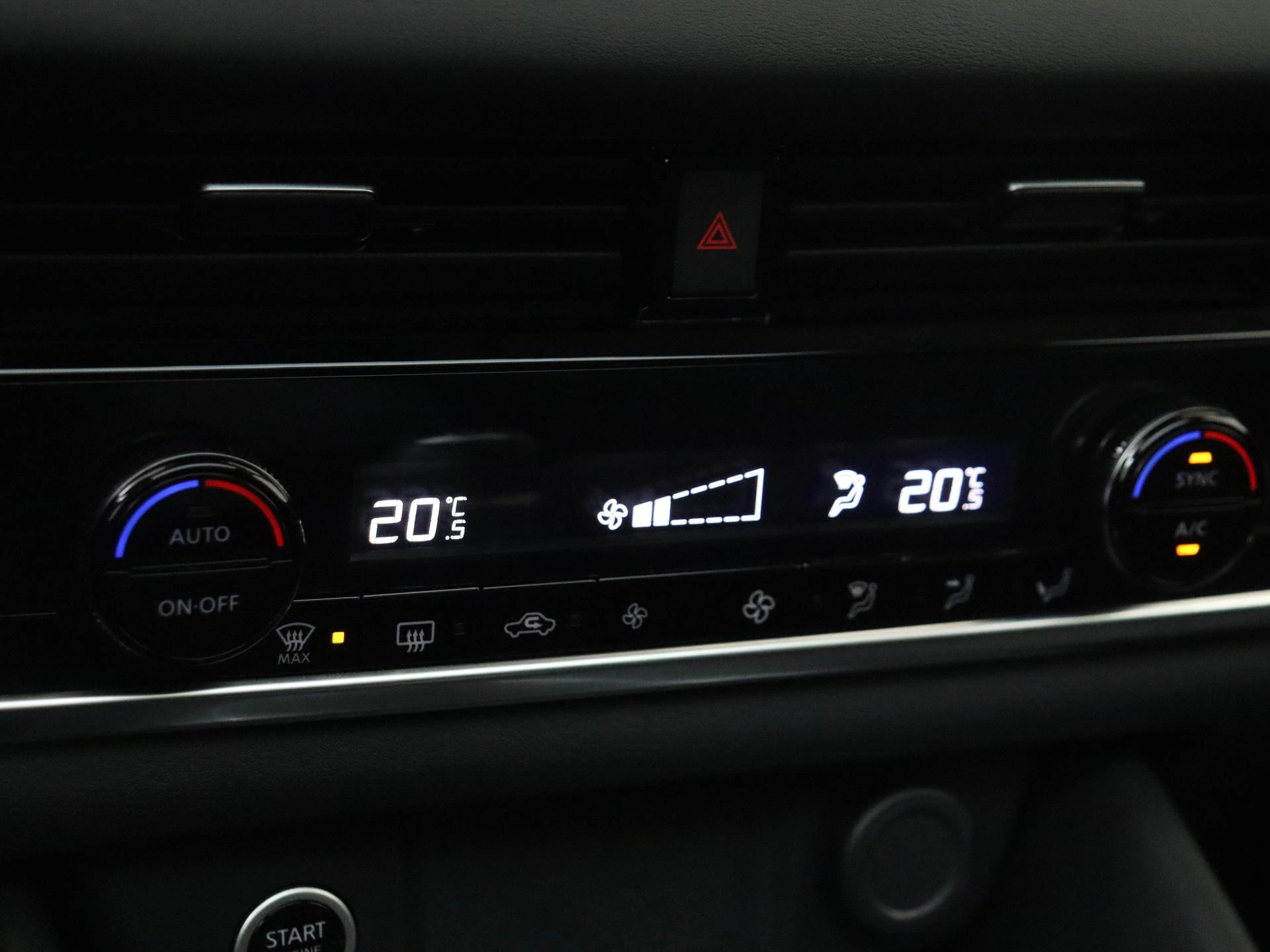 Nissan-QASHQAI-image-23