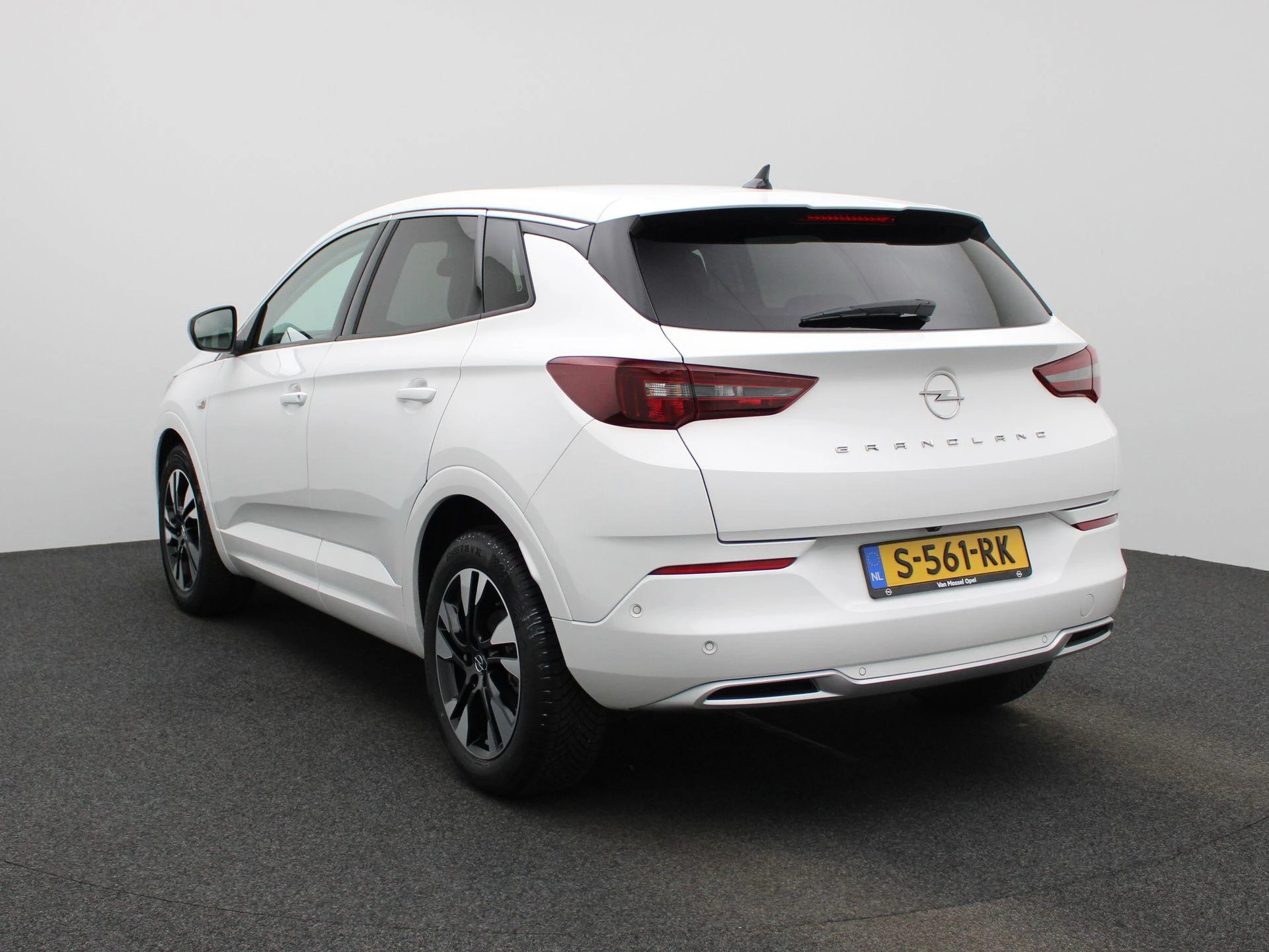 Opel-Grandland-image-1