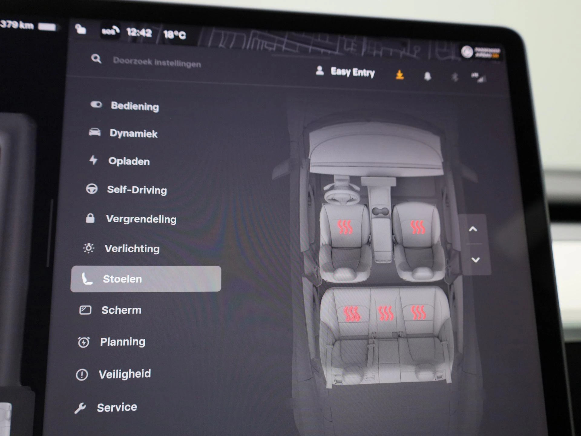 Tesla-Model 3-image-23