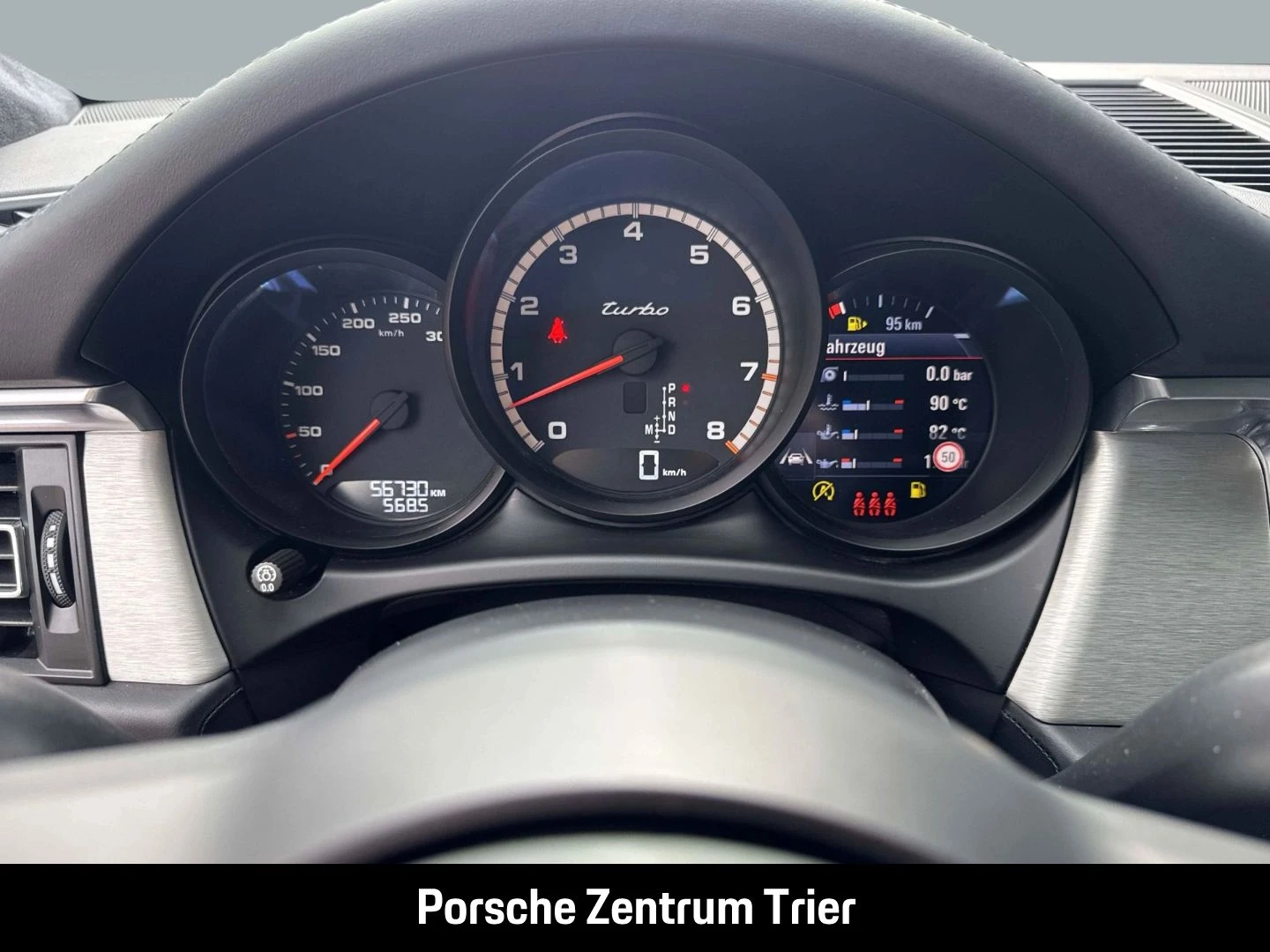 Porsche-Macan-image-17