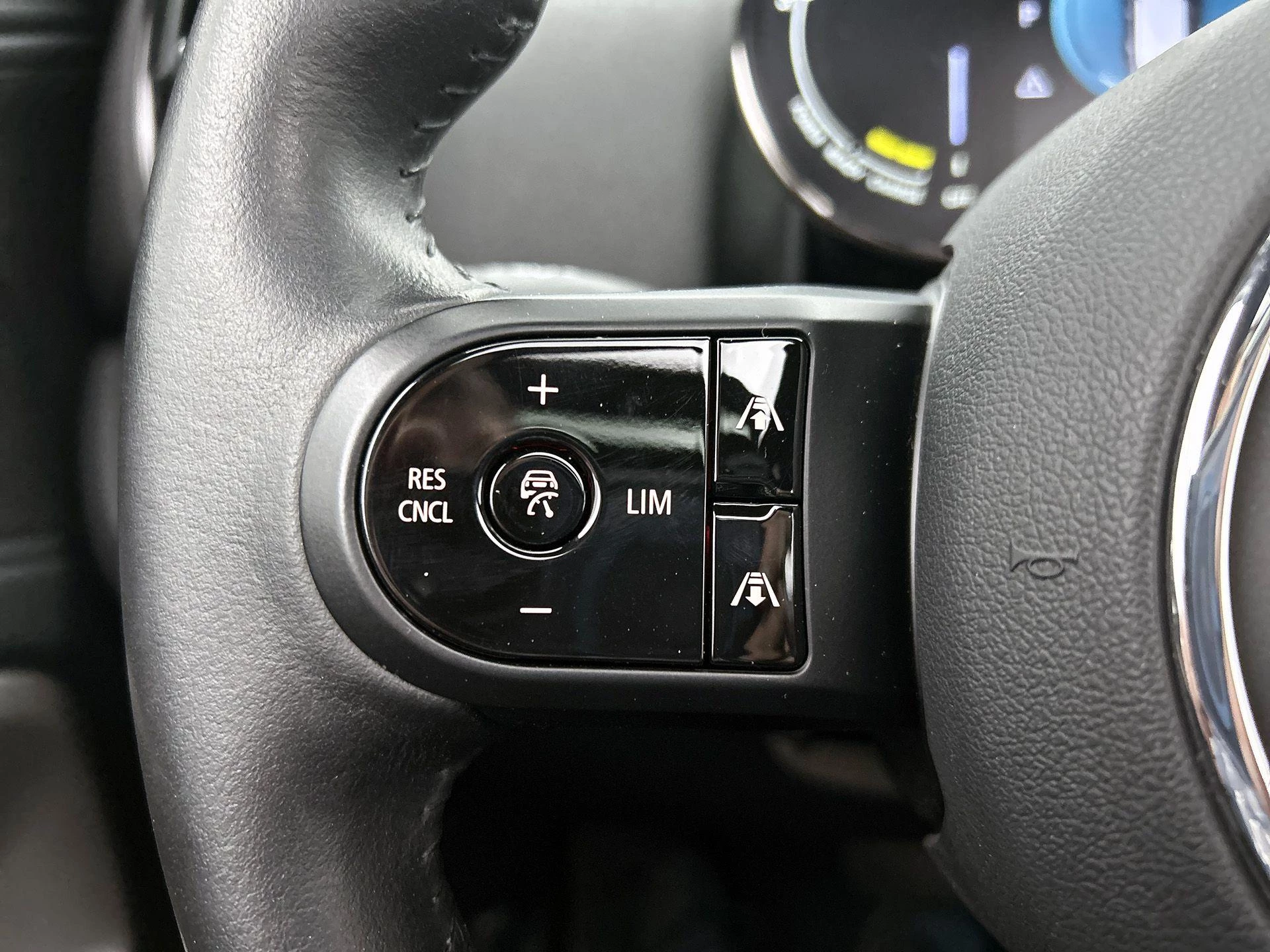 MINI-Countryman-image-14