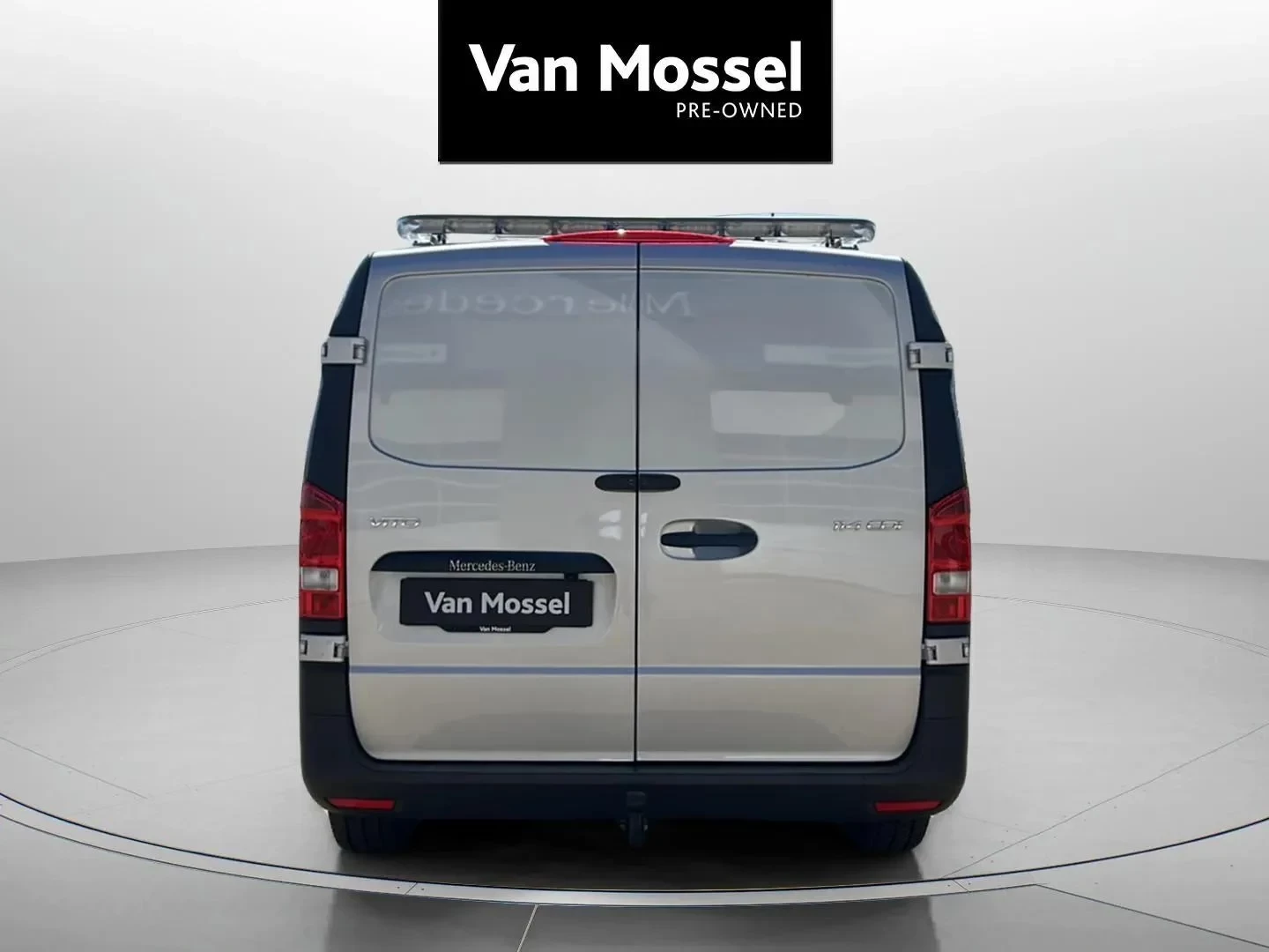 Mercedes-Benz-Vito-image-3