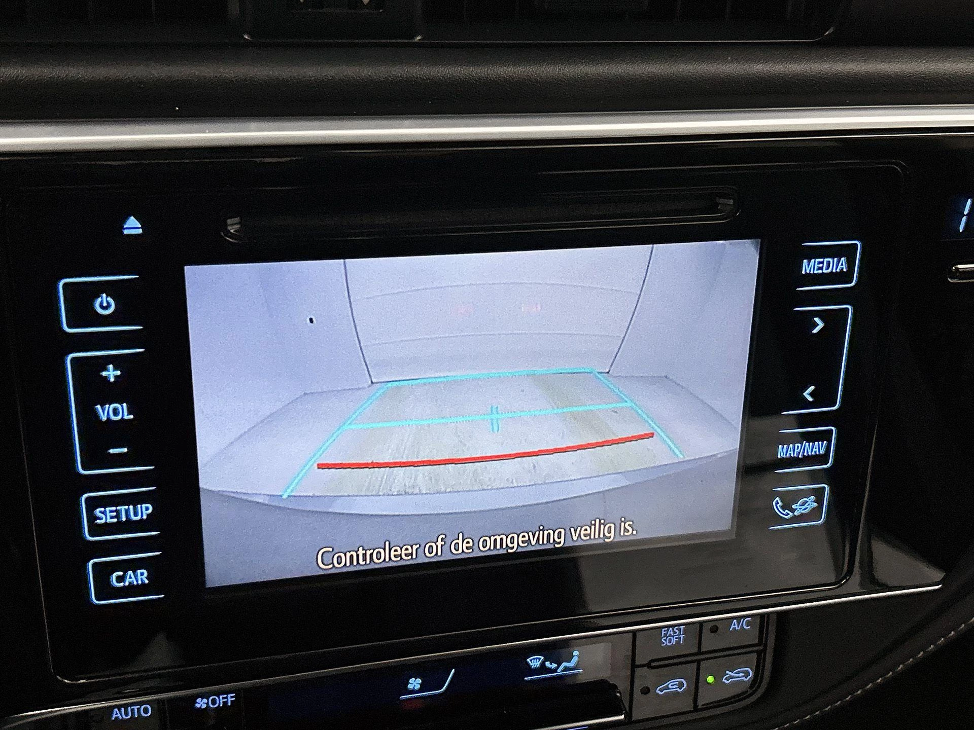 Toyota-Auris-image-10