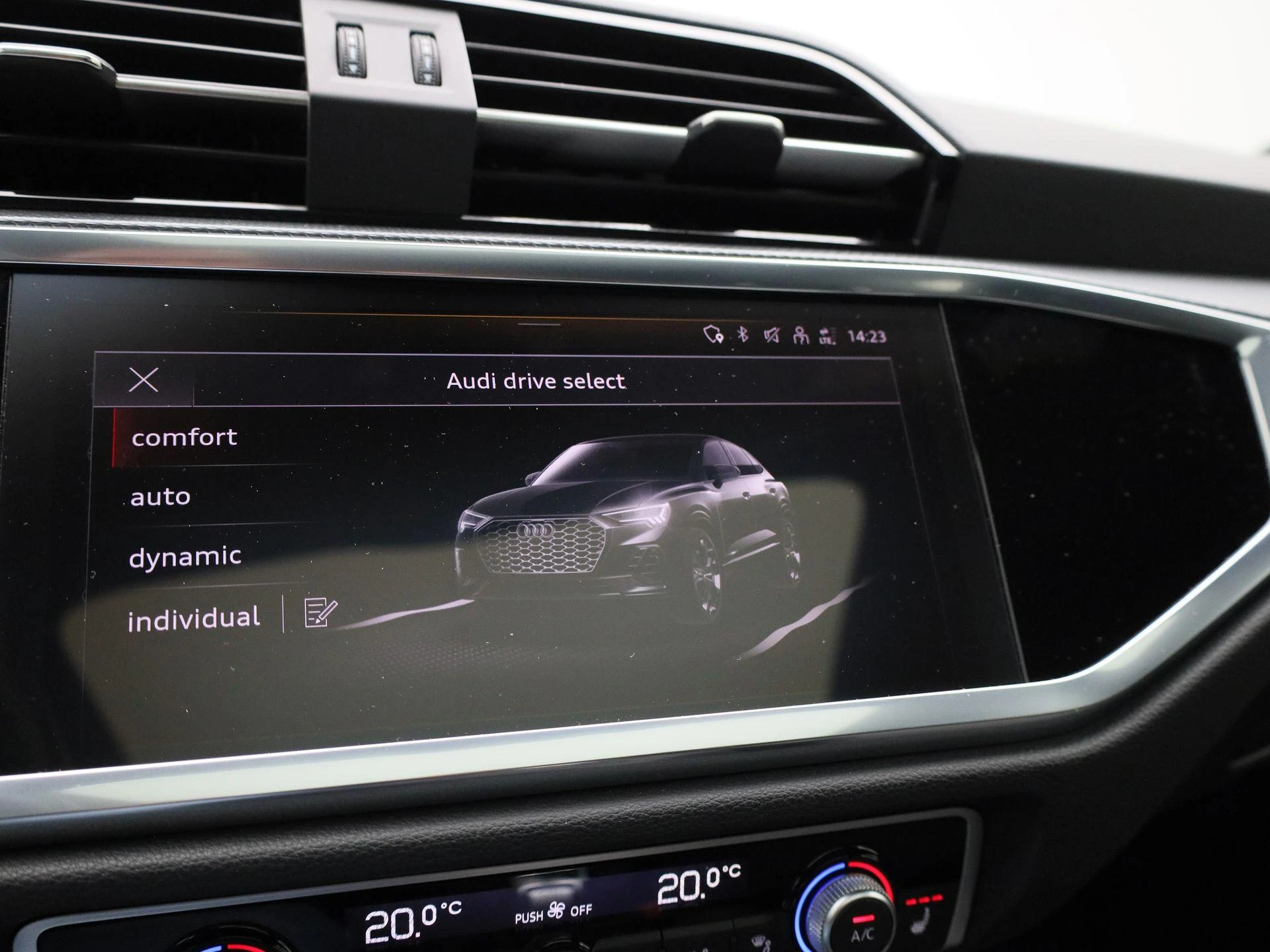 Audi-Q3-image-27