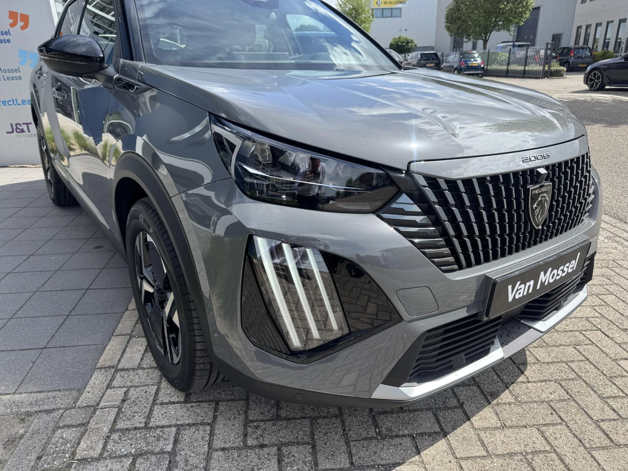 Peugeot-2008-image-6
