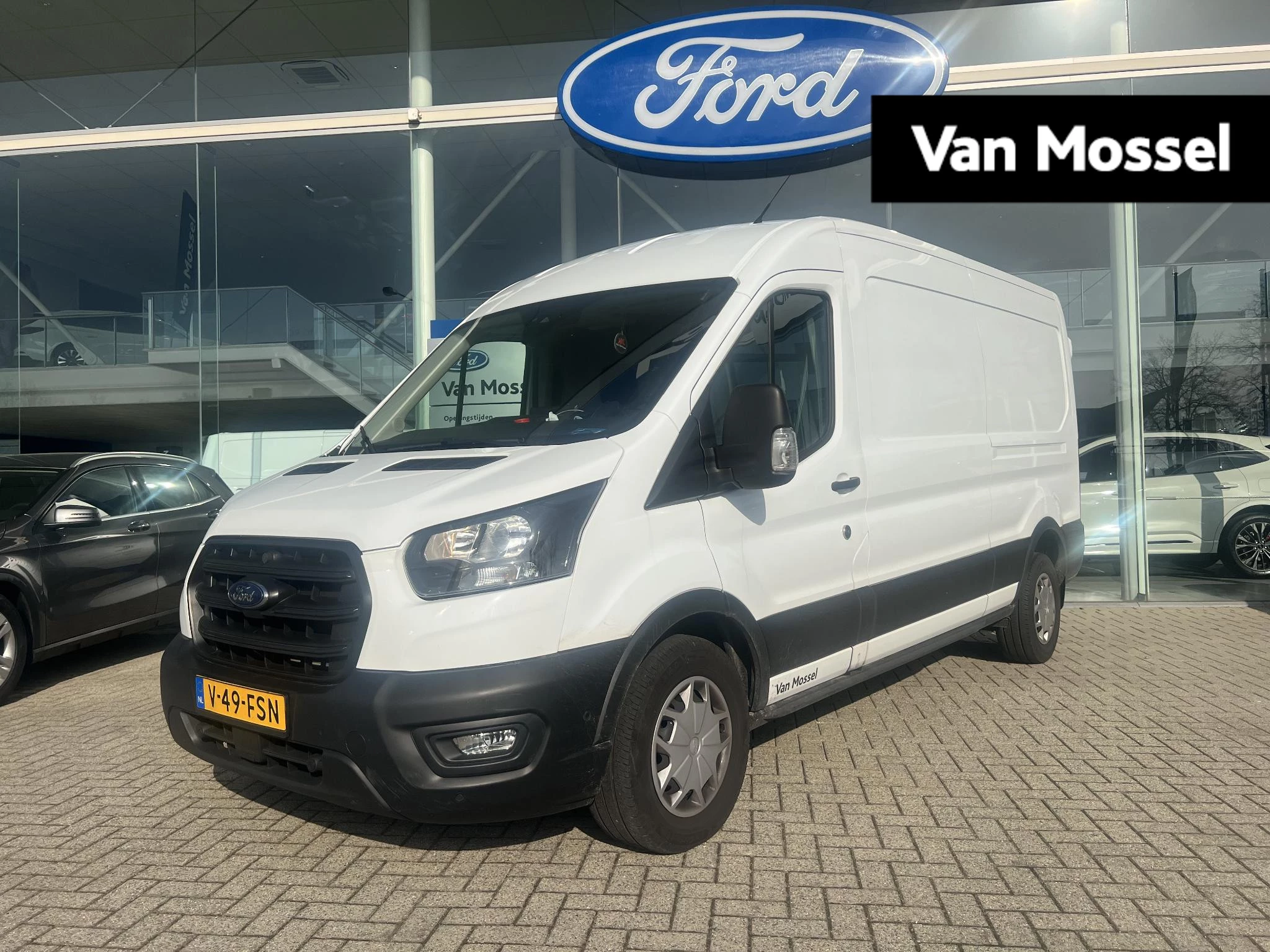 Ford-Transit-image-0