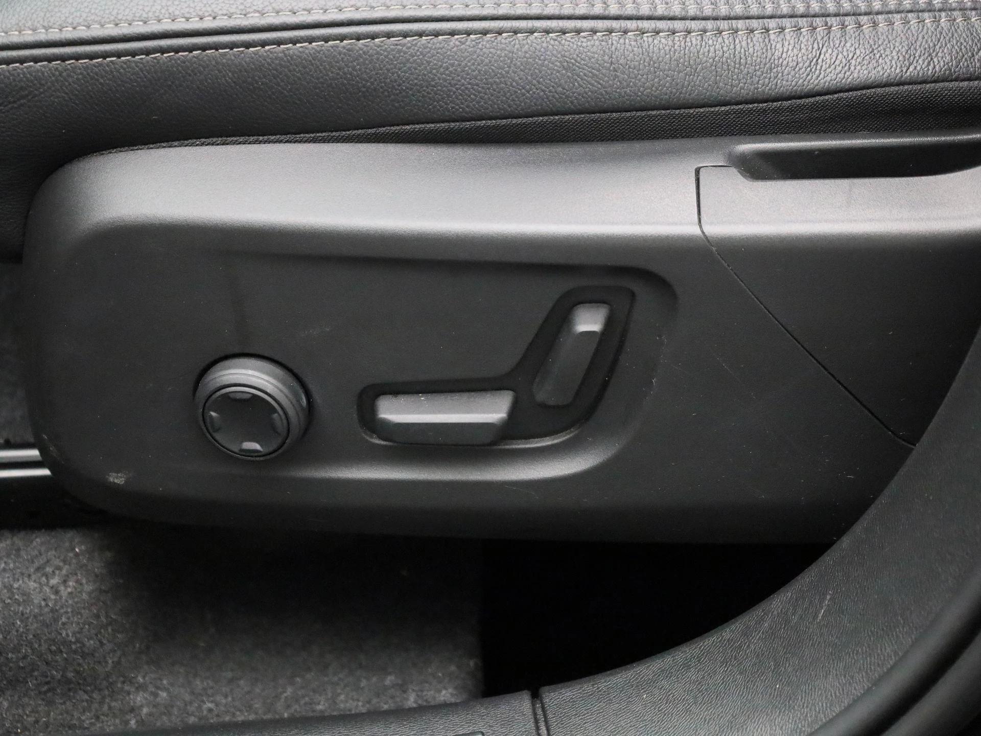 Volvo XC40 1.5 T4 Recharge Inscription Expression