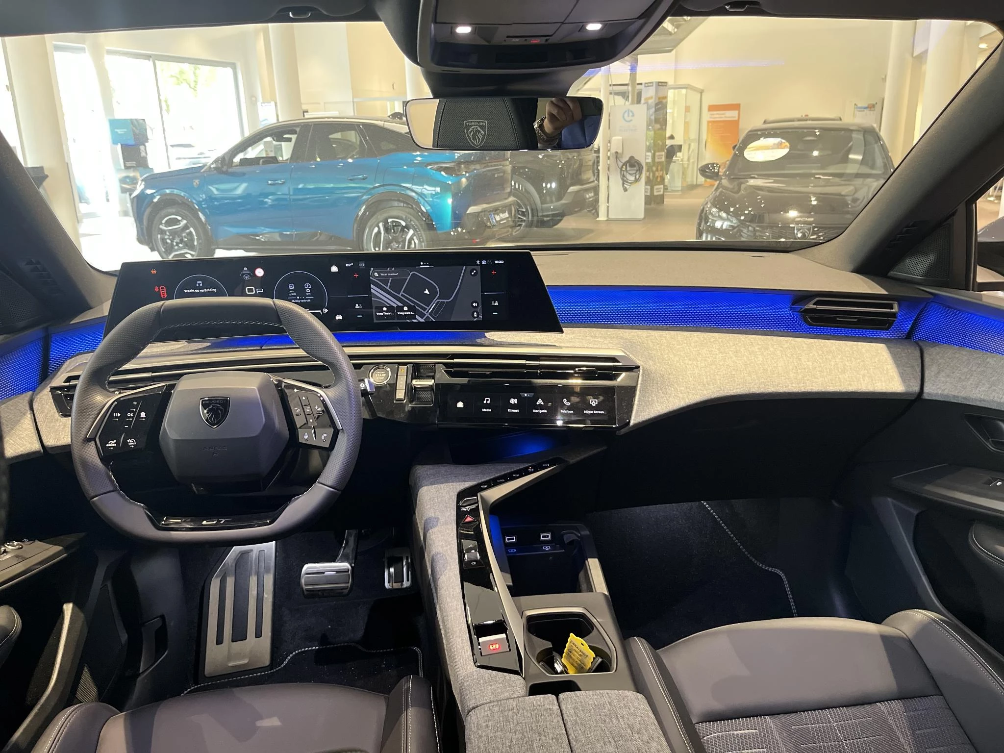 Peugeot 5008 1.2 Hybrid 145 GT
