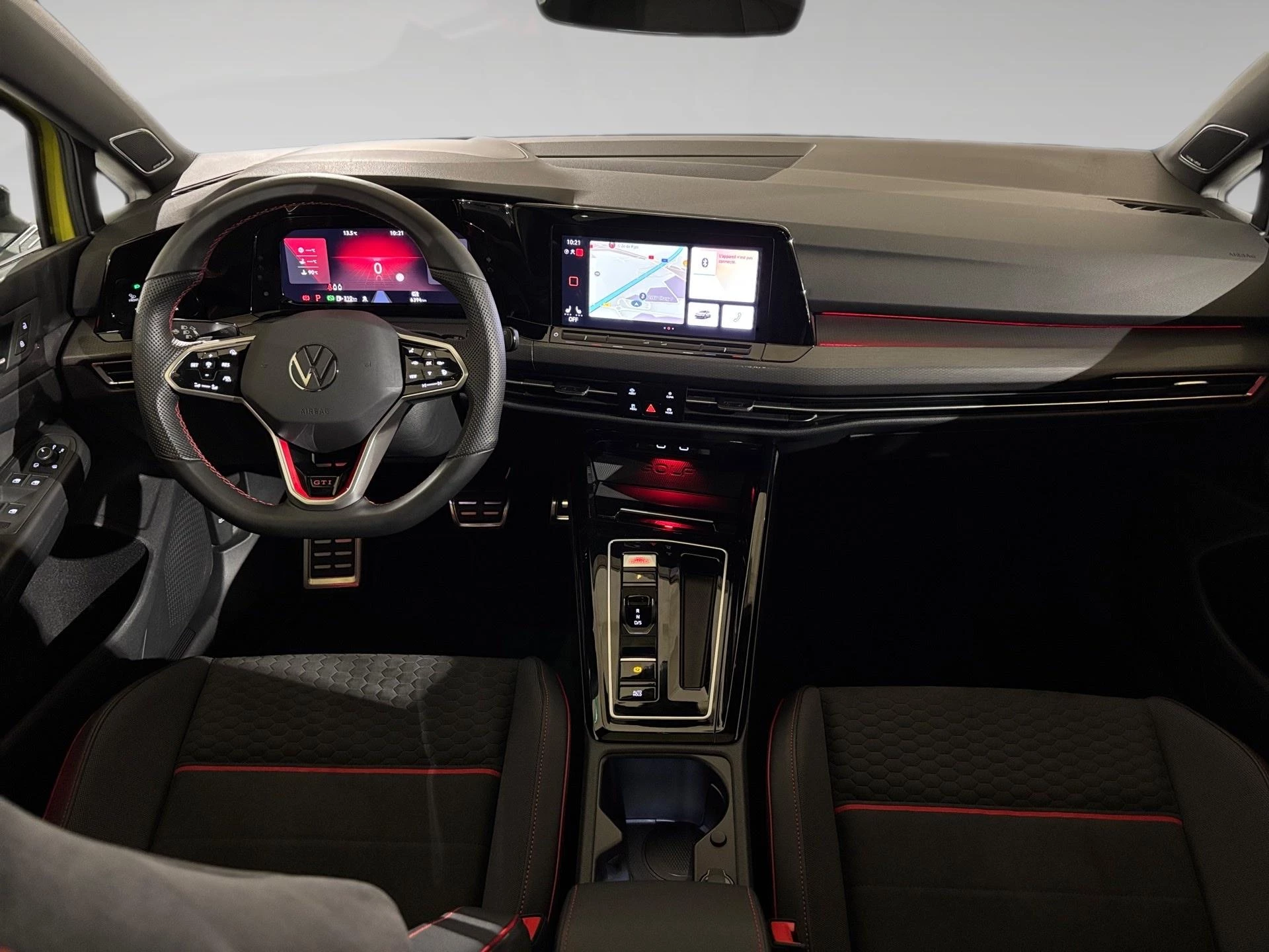 Volkswagen-Golf-image-4